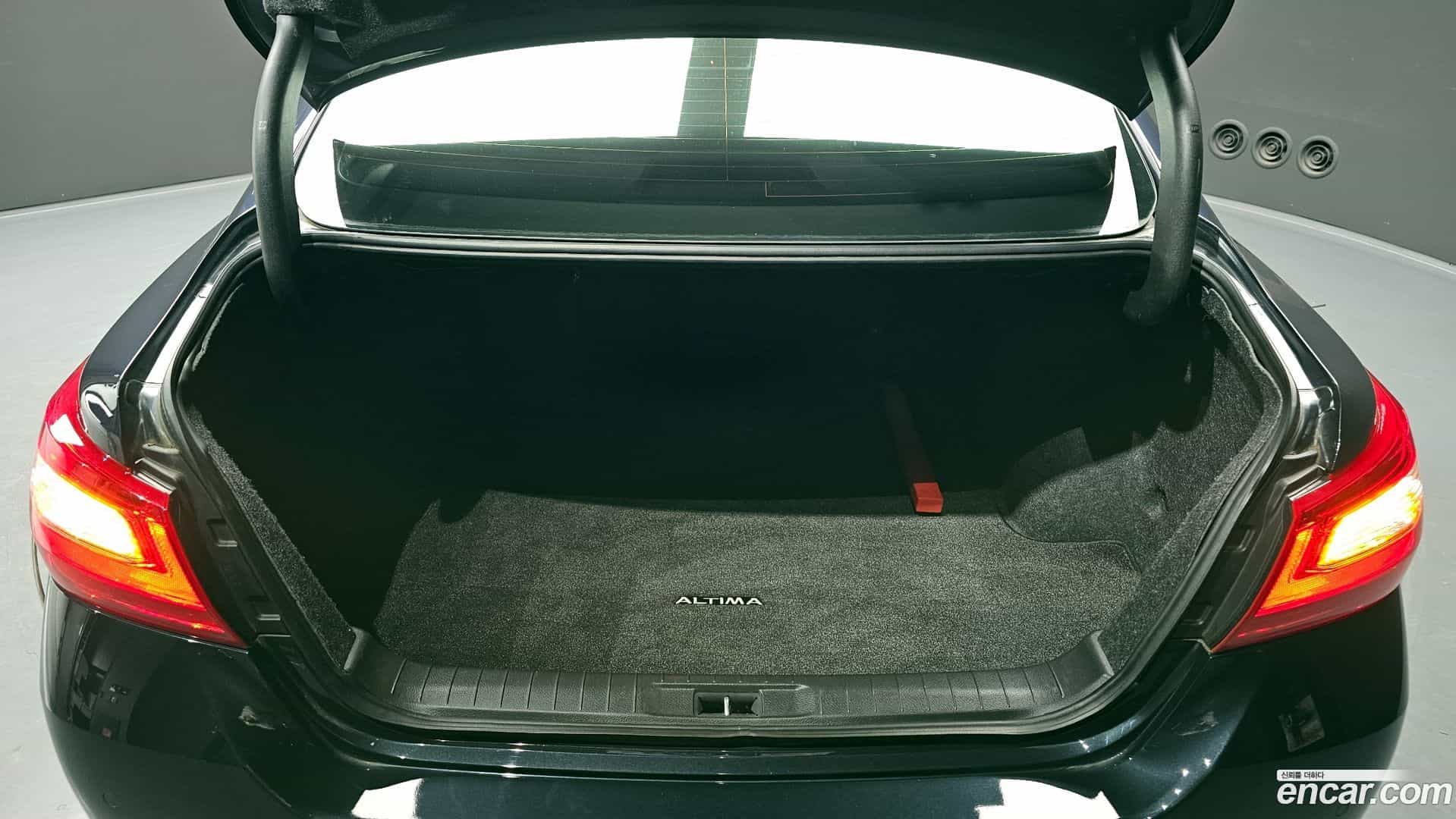 Altima Nissan 2017.10-OPTION-024