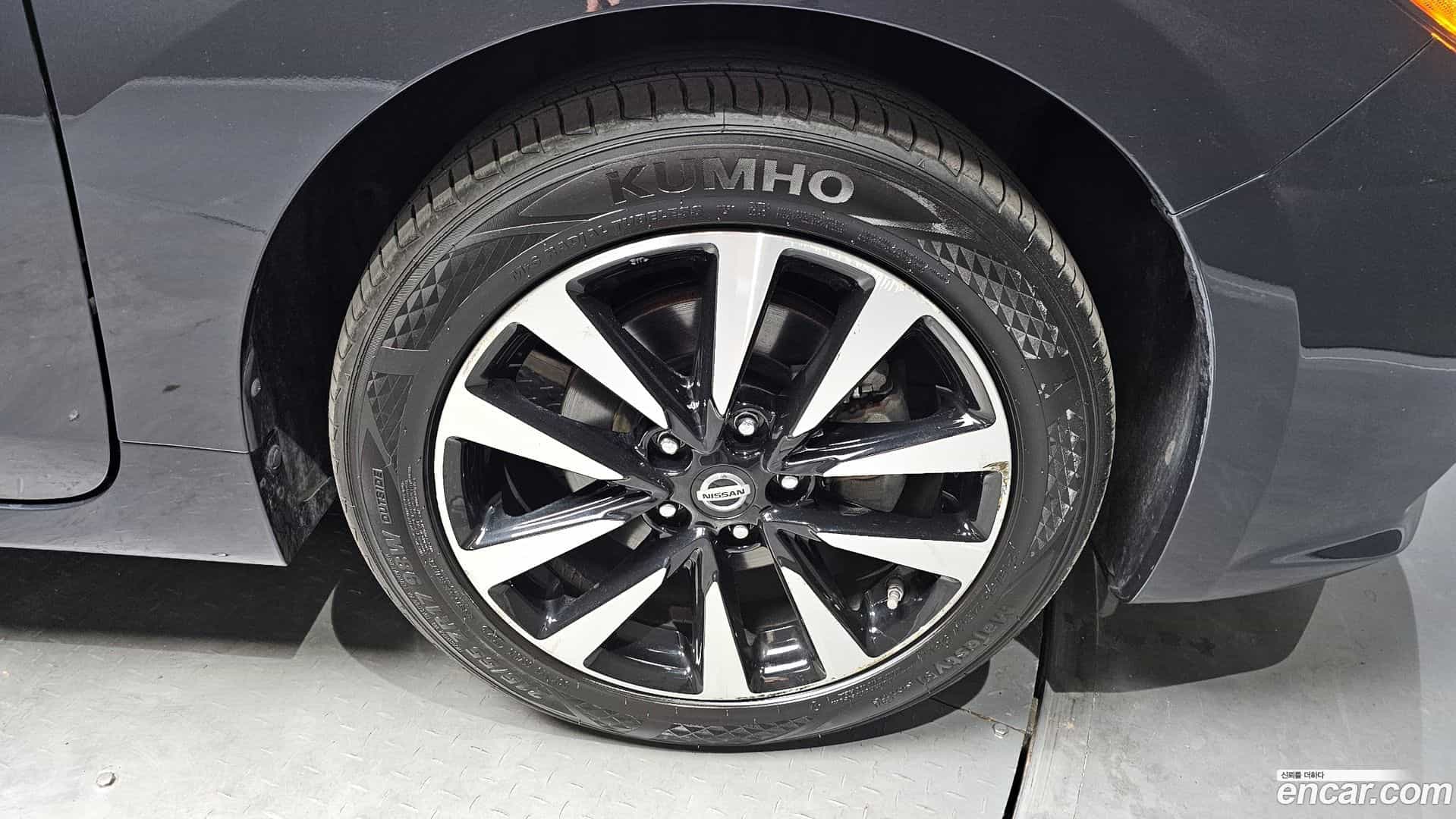 Altima Nissan 2017.10-OUTER-031