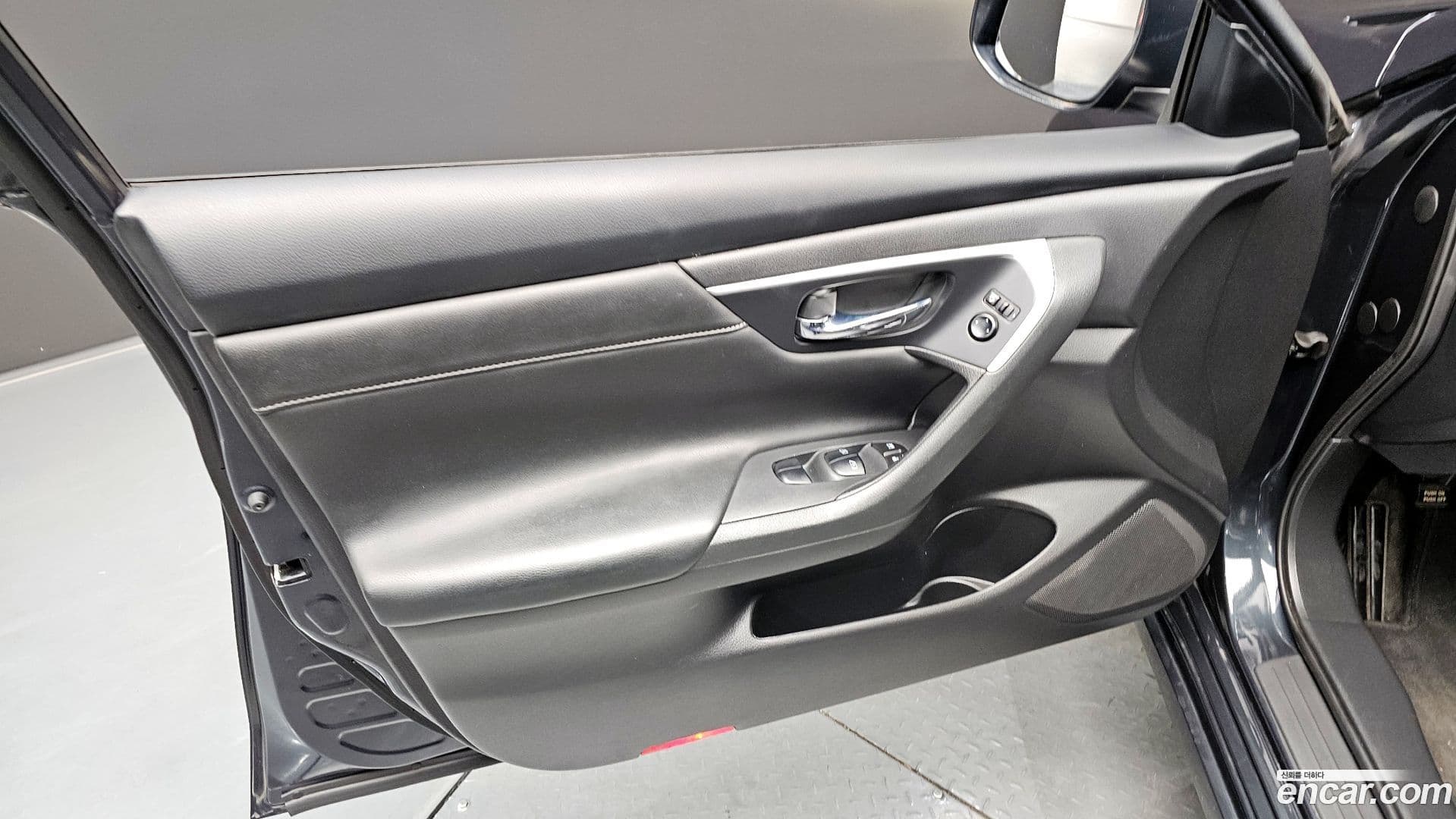 Main__Slider__Photo:Altima Nissan 2017.10-23
