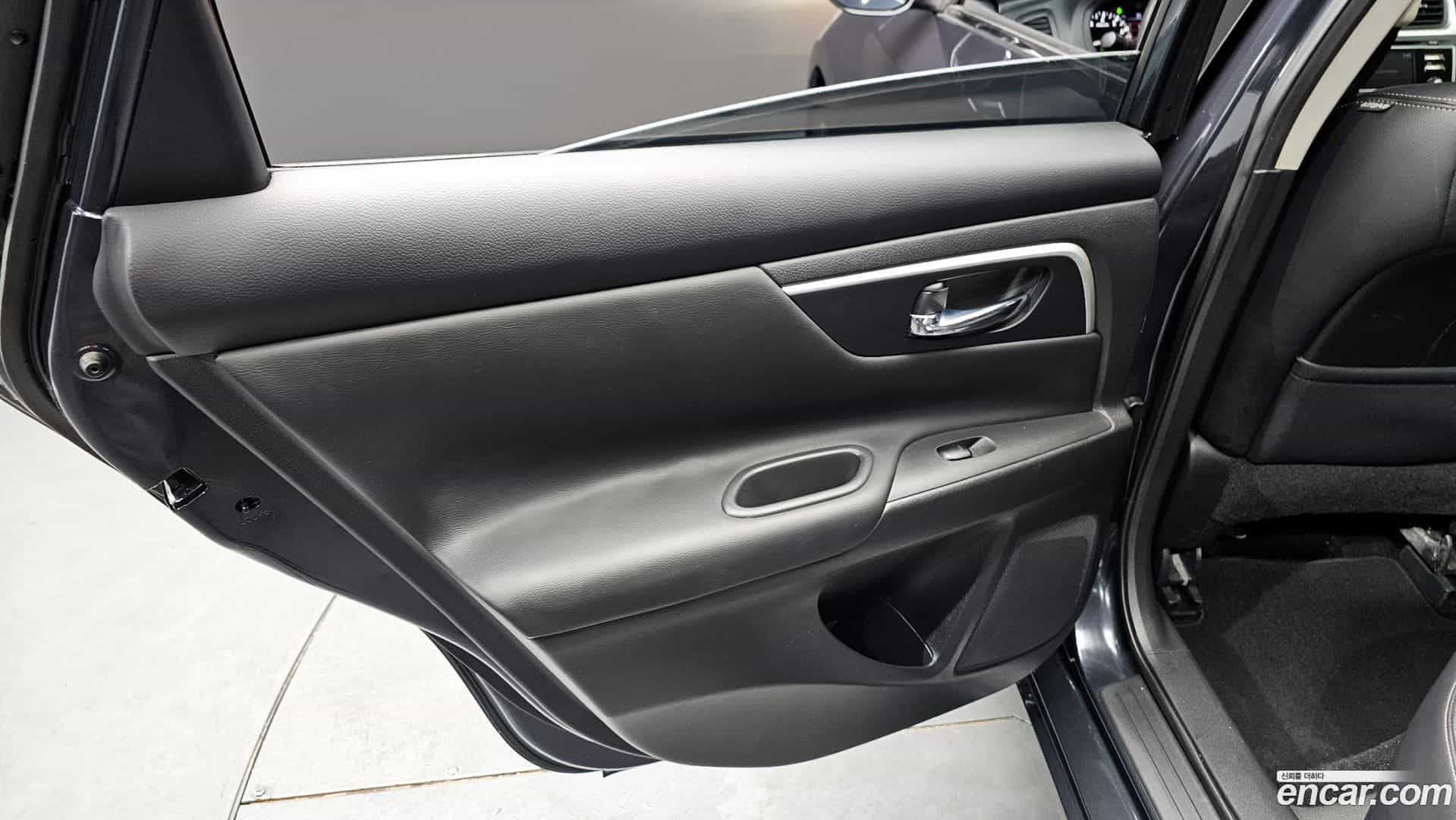 Altima Nissan 2017.10-INNER-035