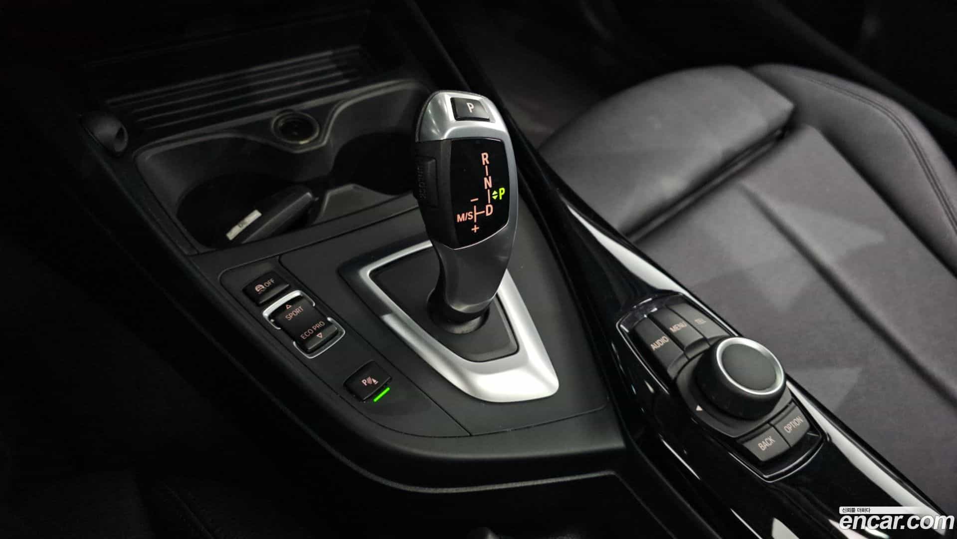 1-Series BMW 2017.2-INNER-009
