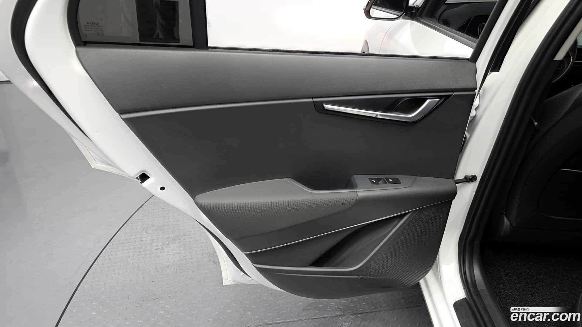 Niro Kia 2025.5-INNER-035