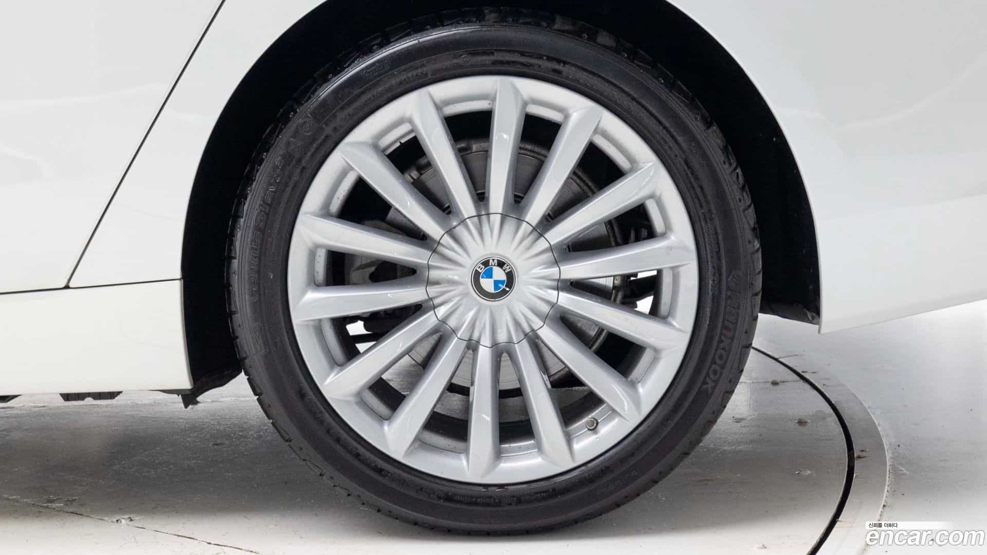 Gran Turismo BMW 2022.2-OUTER-005