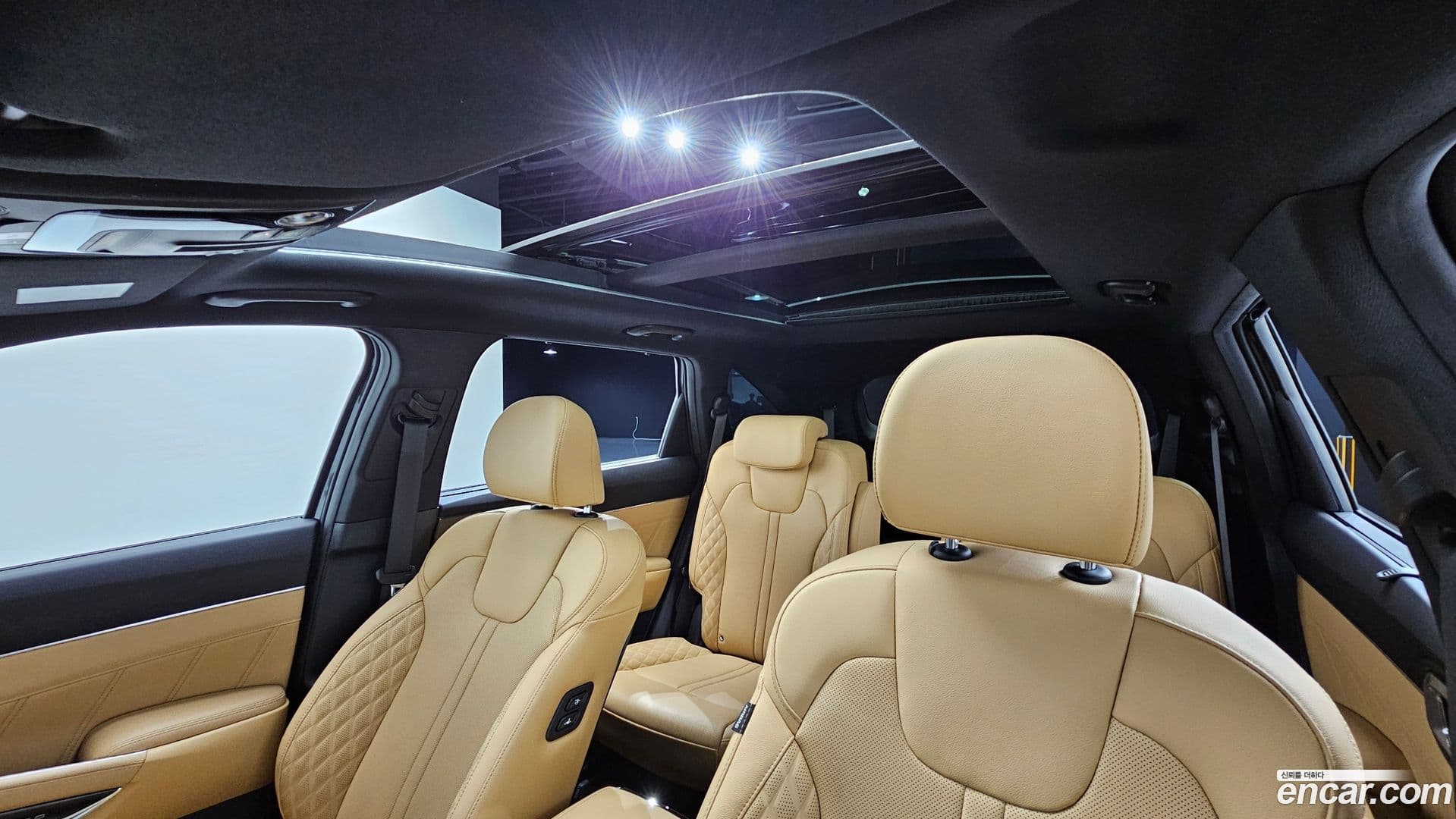 Main__Slider__Photo:Sorento Kia 2022.11-17