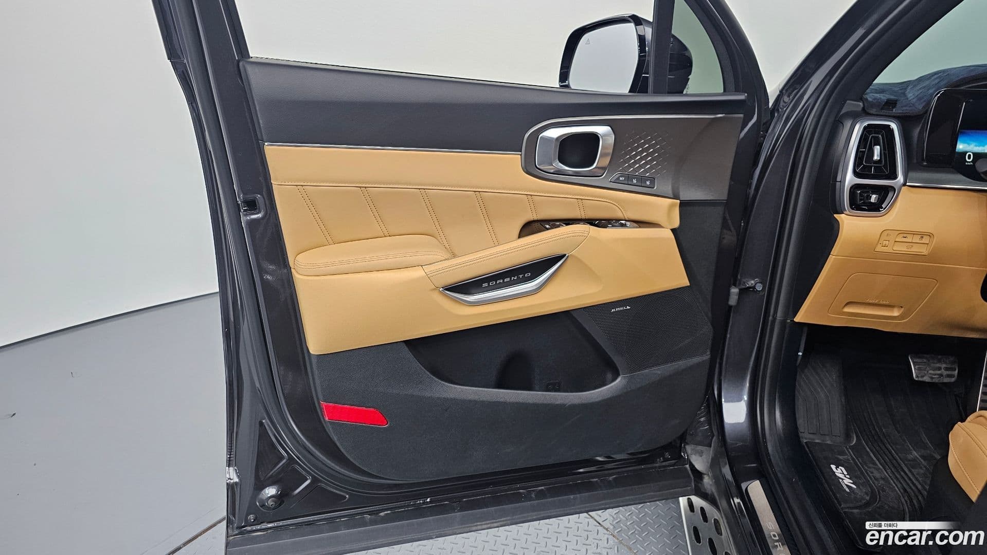Main__Slider__Photo:Sorento Kia 2022.11-23