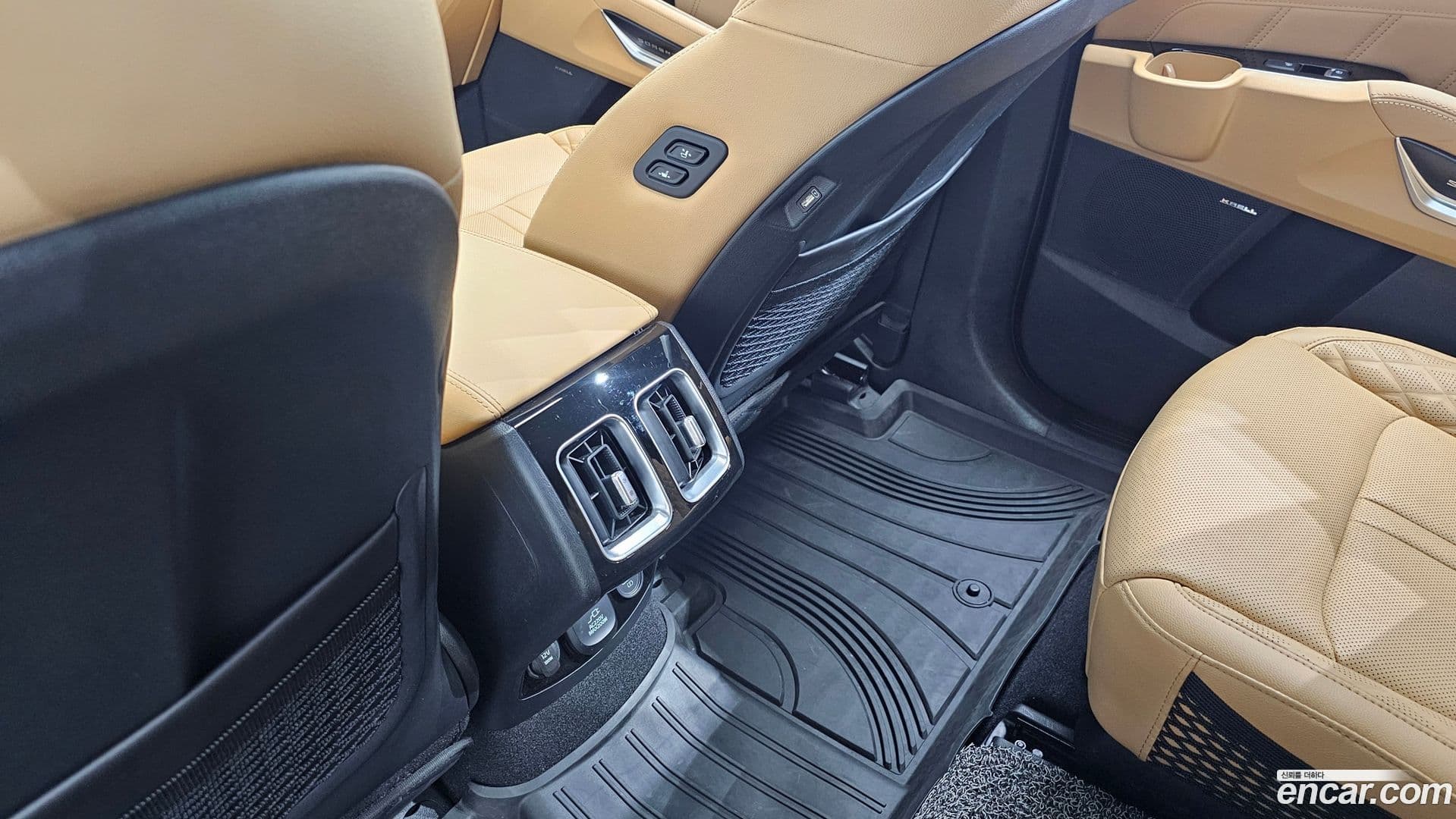 Main__Slider__Photo:Sorento Kia 2022.11-34
