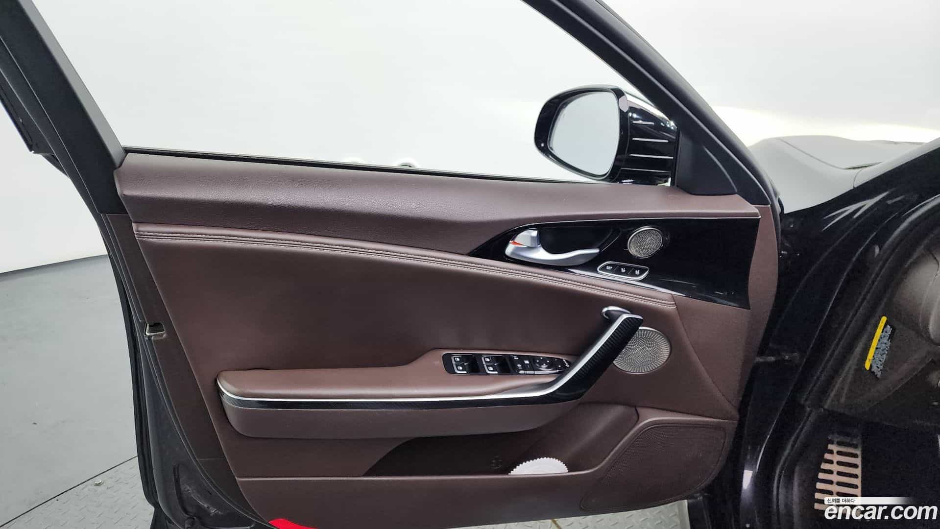 Stinger Kia 2017.11-INNER-034