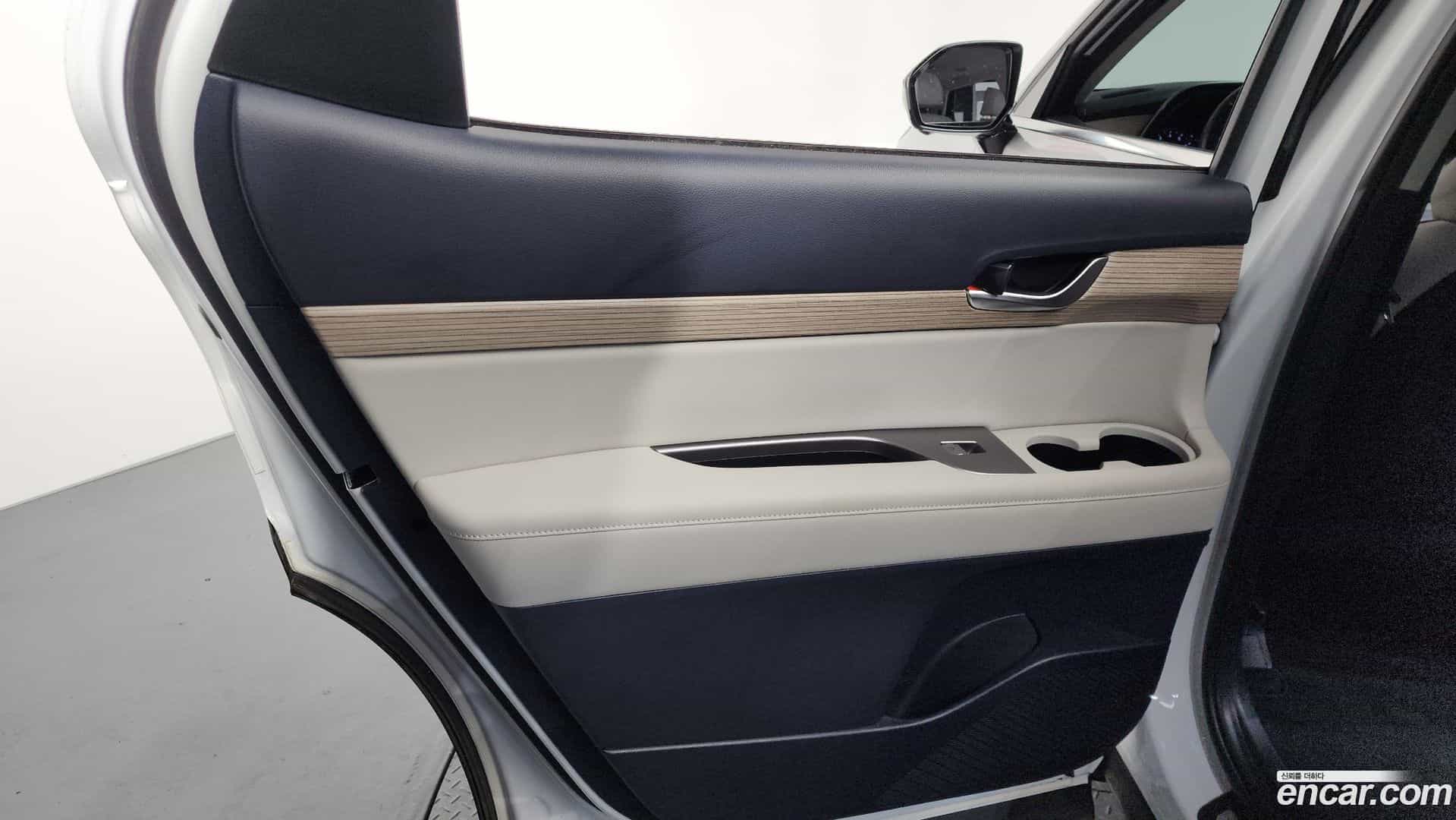 Palisade Hyundai 2022.1-INNER-035