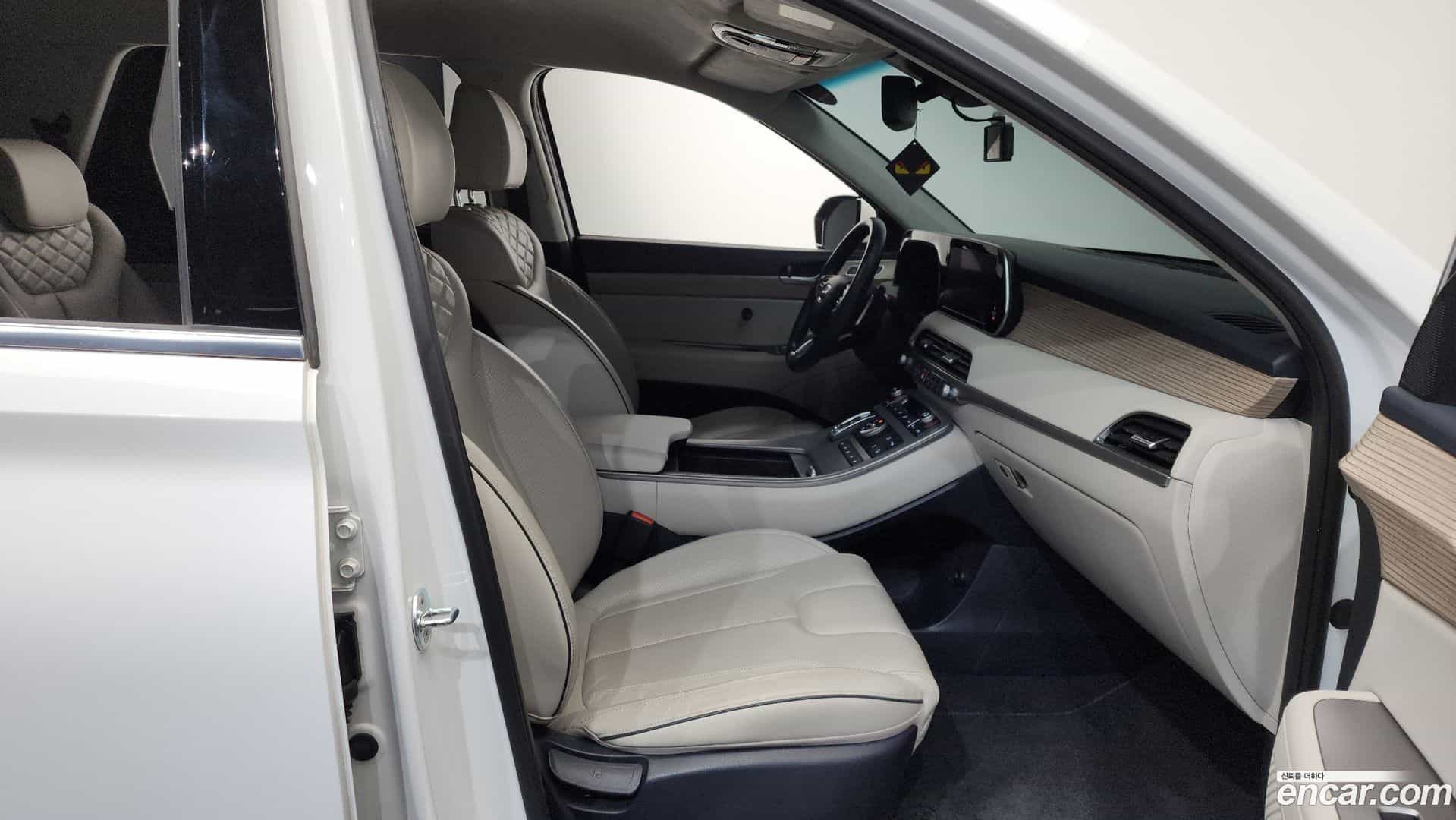 Palisade Hyundai 2022.1-INNER-036