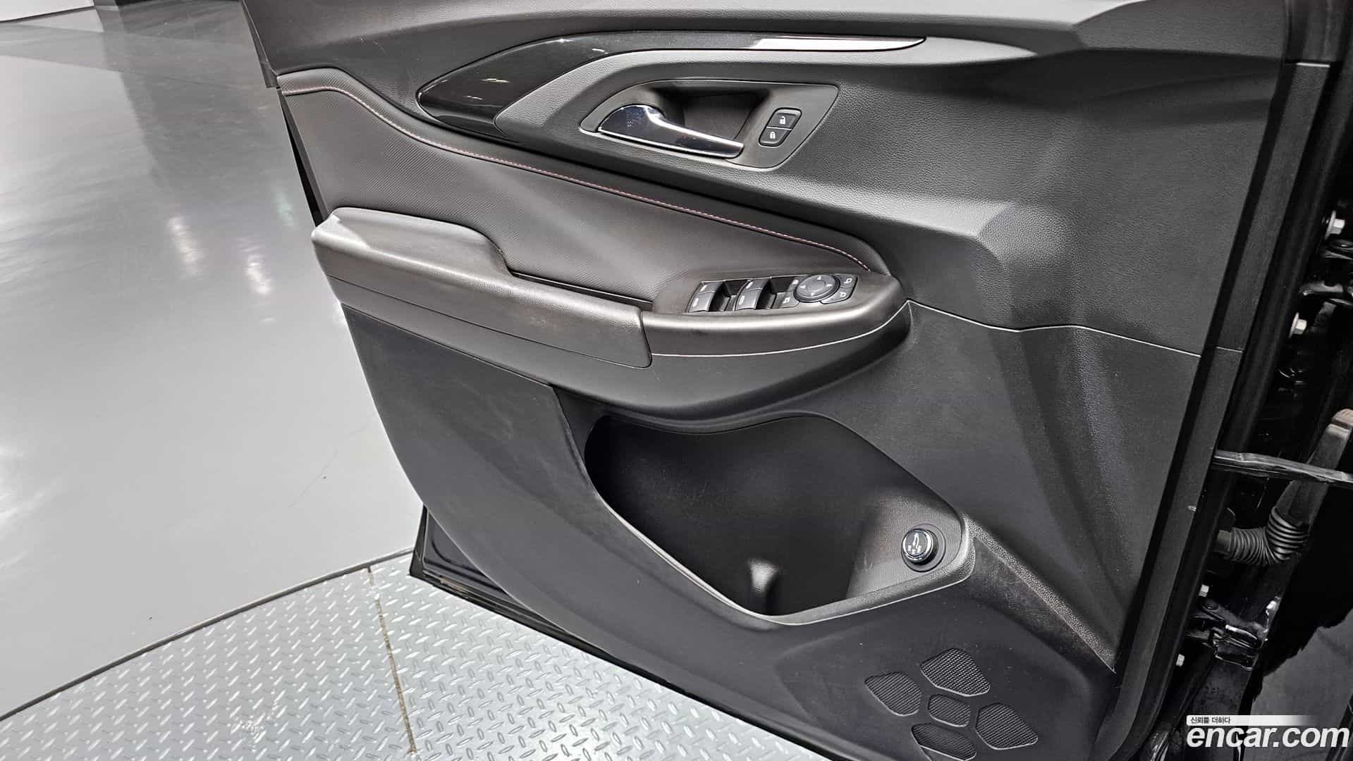 Trailblazer Chevrolet 2021.3-INNER-034