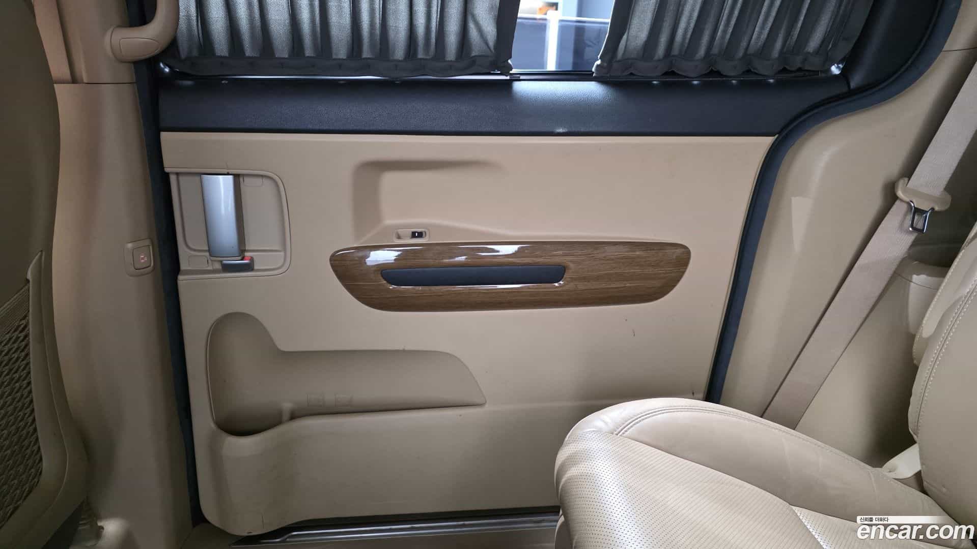 Canival Kia 2016.10-INNER-035