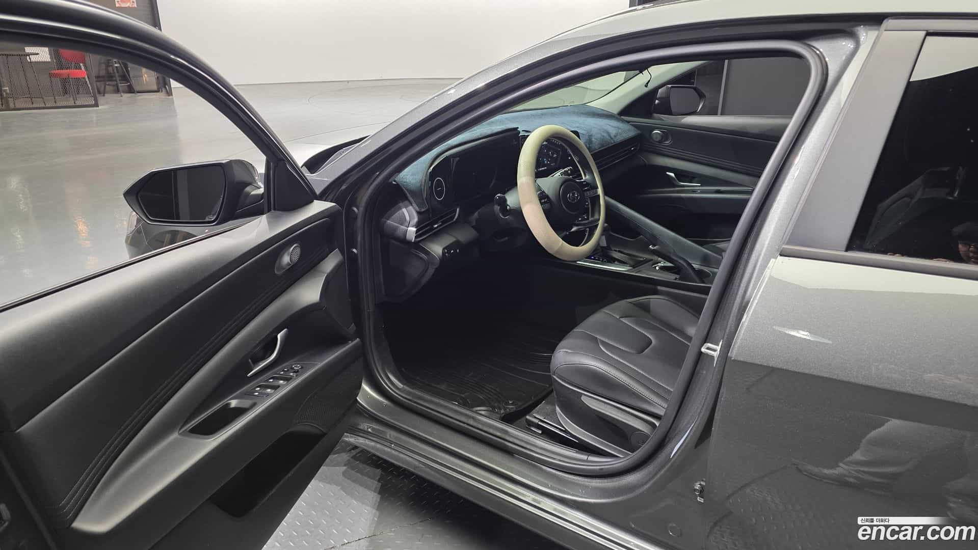 AVANTE Hyundai 2022.3-INNER-010