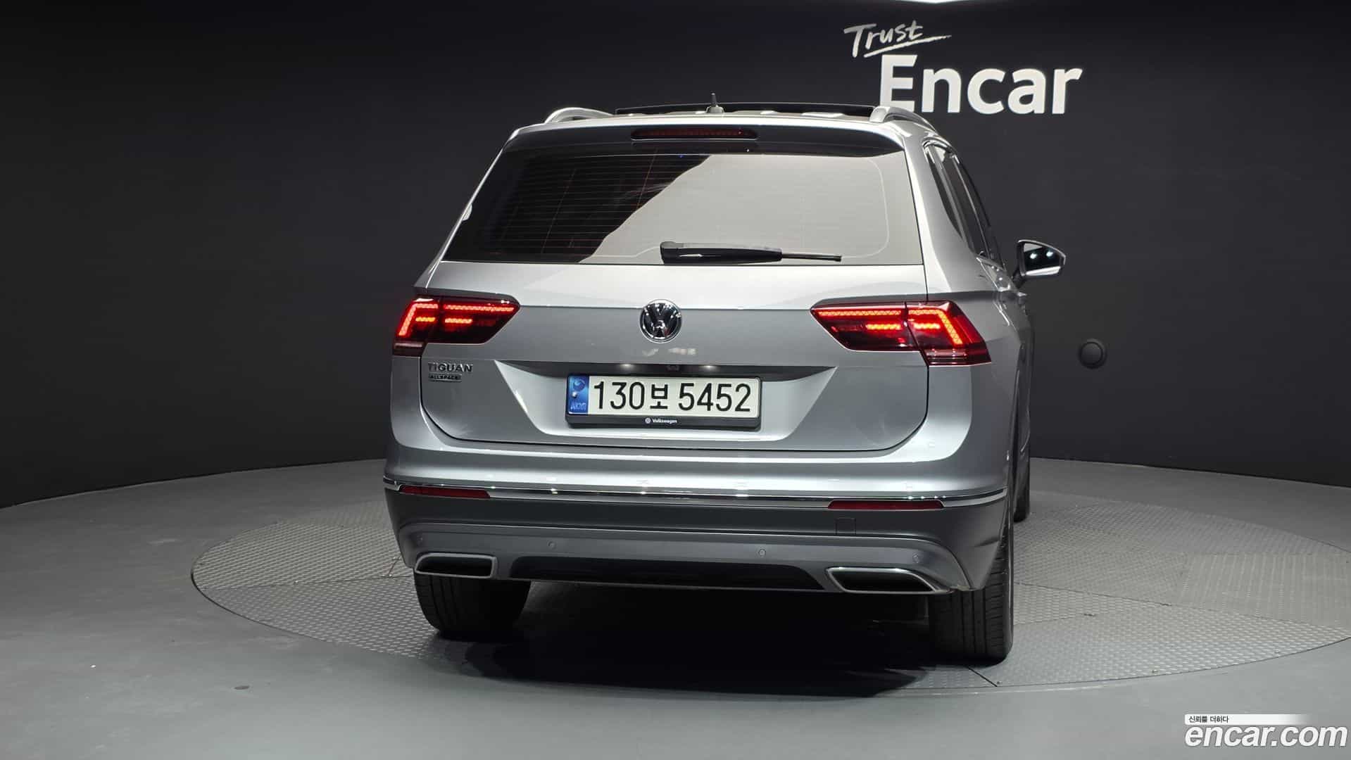 Tiguan Volkswagen 2020.11-OUTER-004