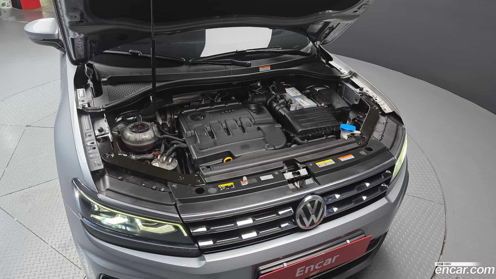 Tiguan Volkswagen 2020.11-OUTER-006