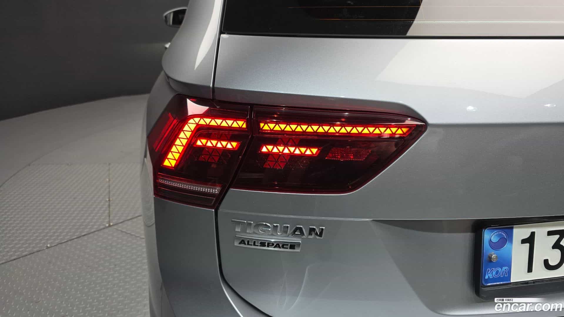 Tiguan Volkswagen 2020.11-OUTER-033