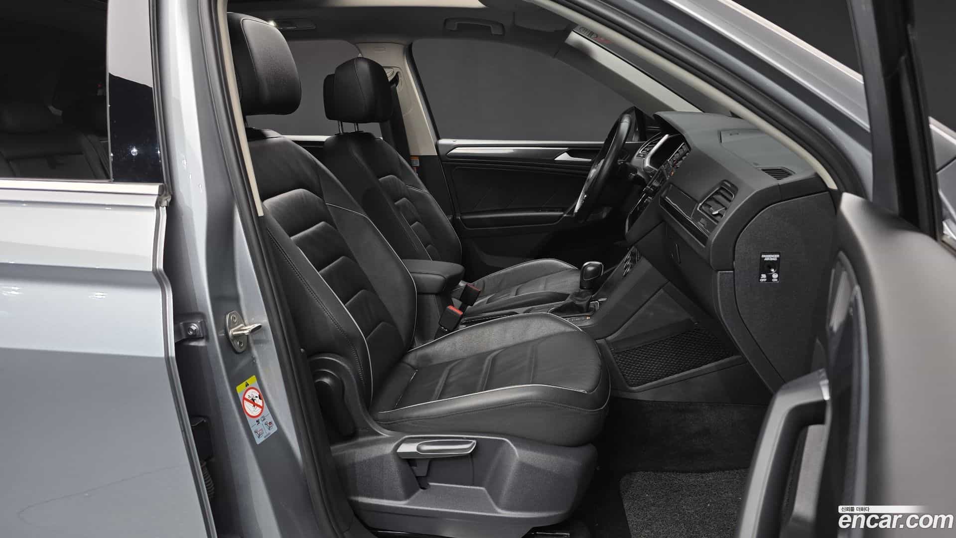Tiguan Volkswagen 2020.11-INNER-036