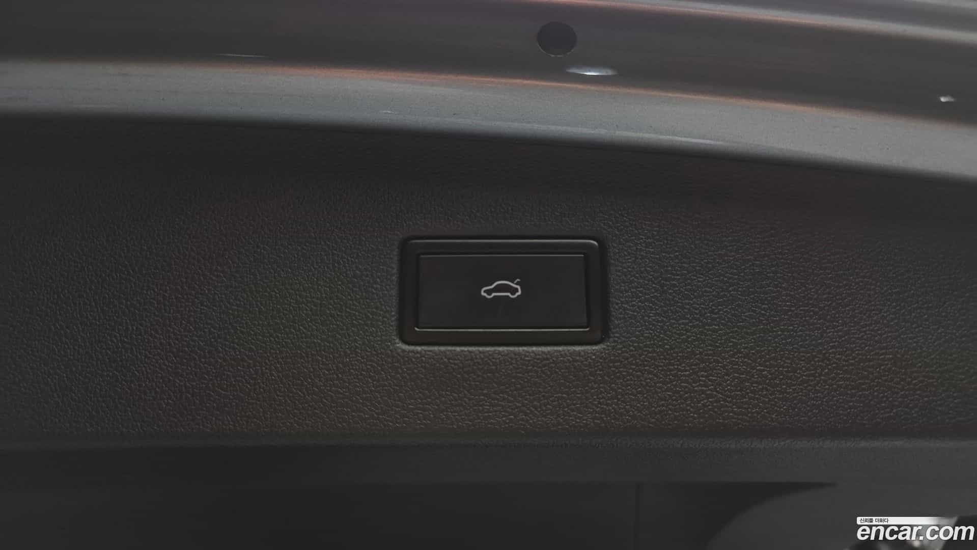 Tiguan Volkswagen 2020.11-OPTION-043