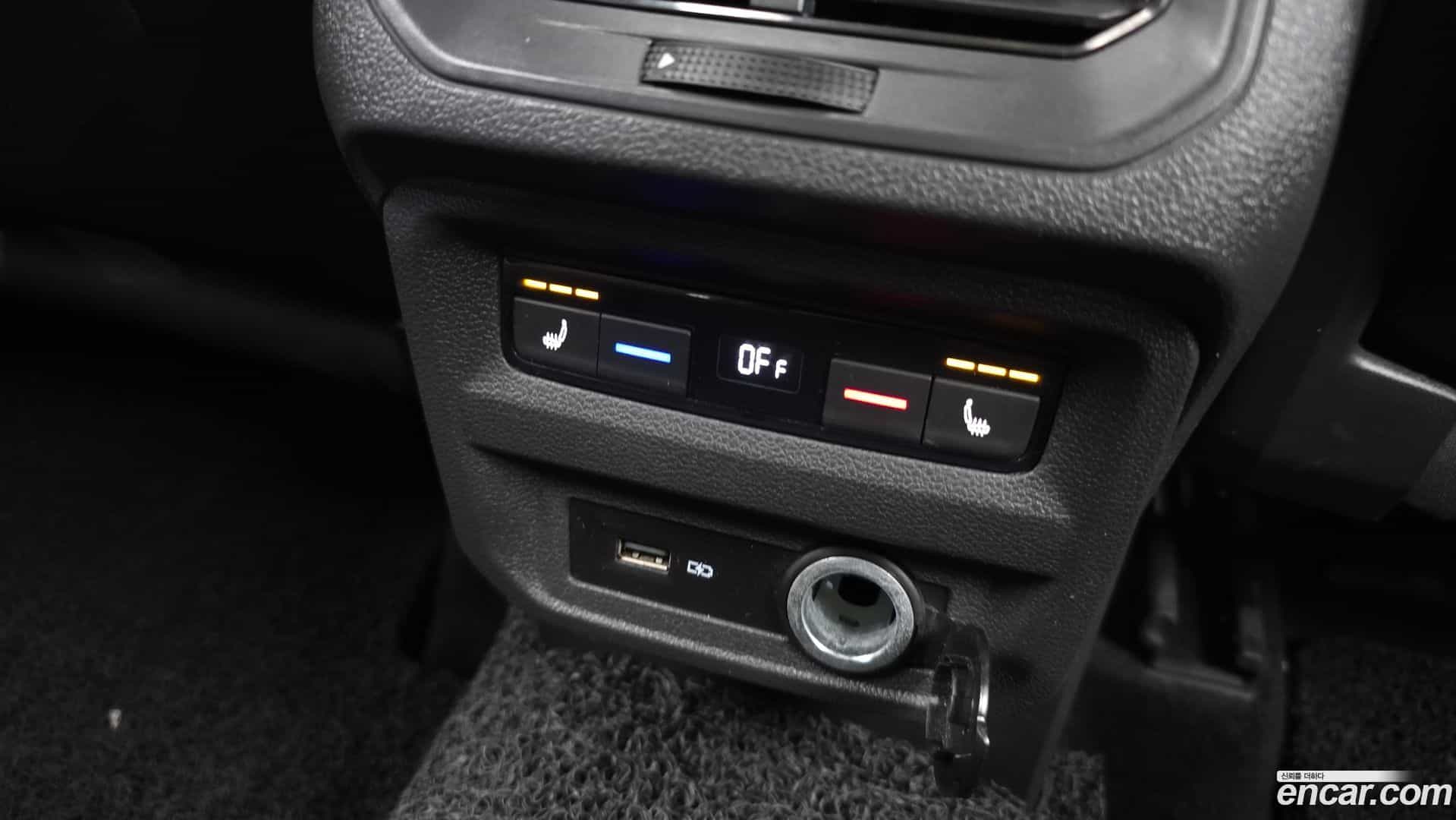 Tiguan Volkswagen 2020.11-OPTION-044