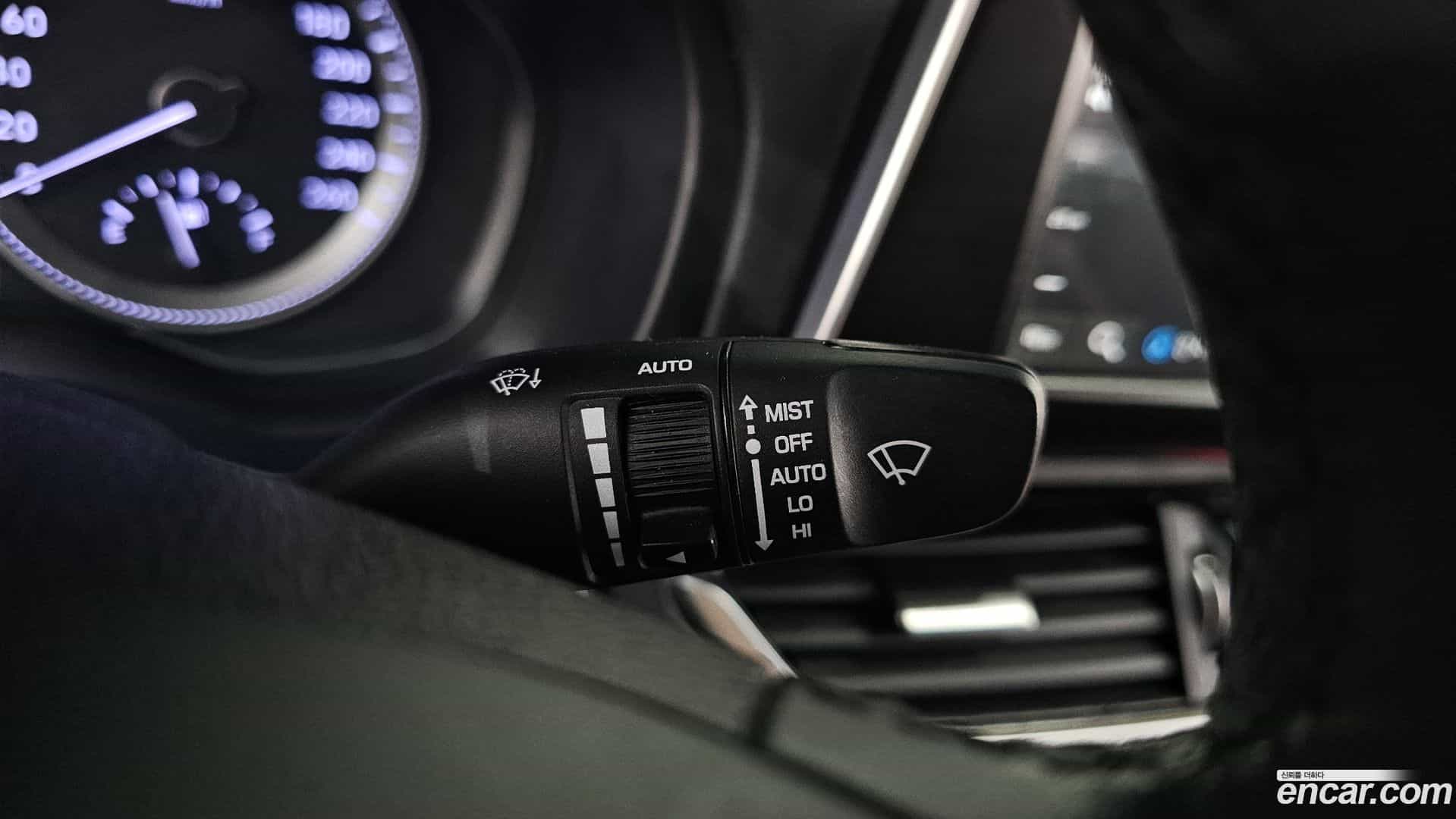 Grandeur Hyundai 2017.10-OPTION-040