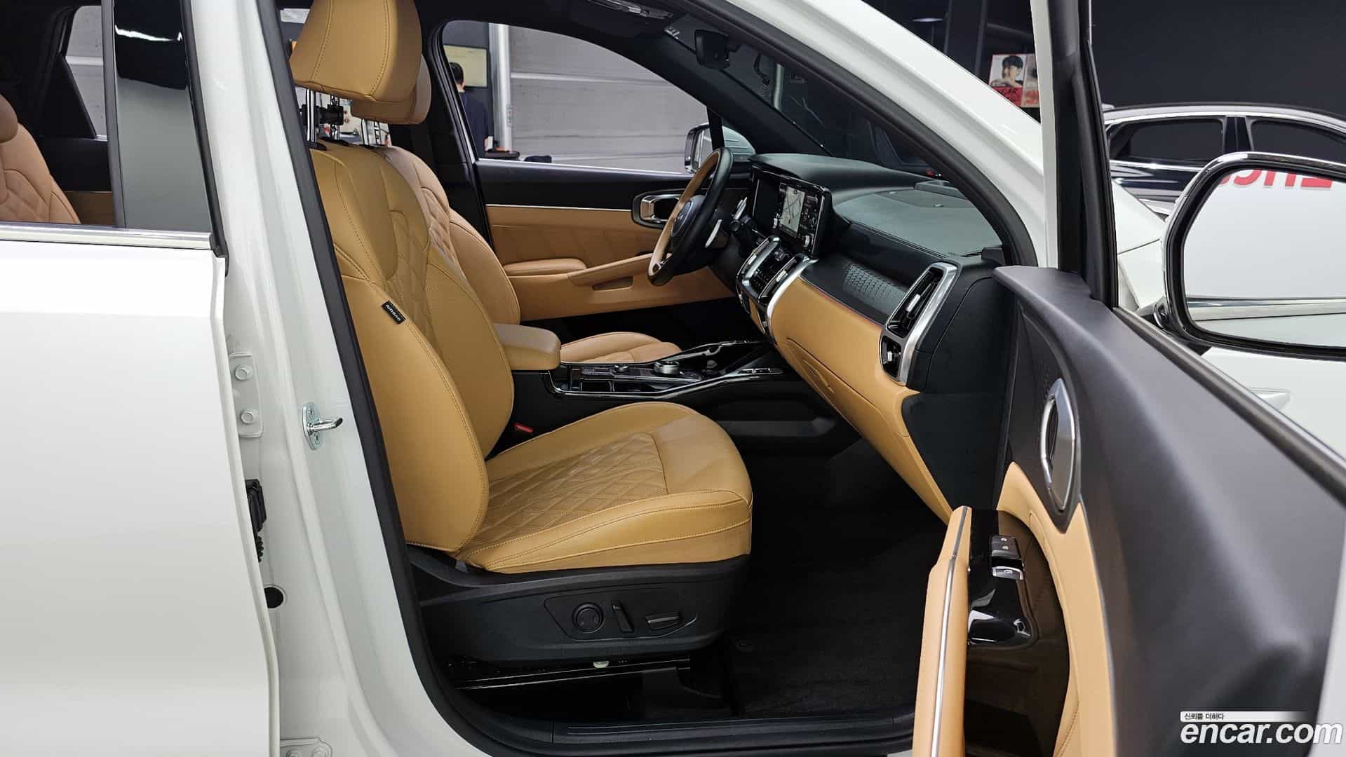 Sorento Kia 2023.0-OPTION-015