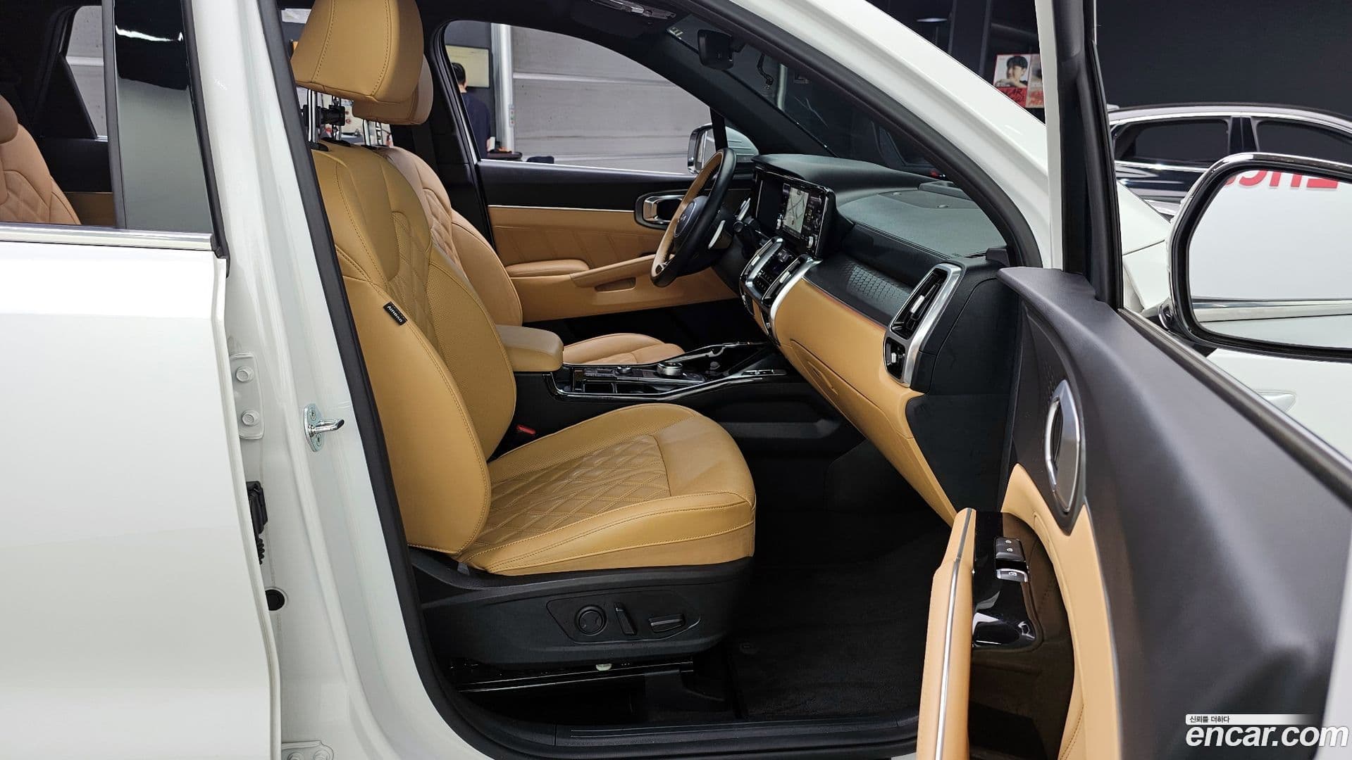 Main__Slider__Photo:Sorento Kia 2023.0-10