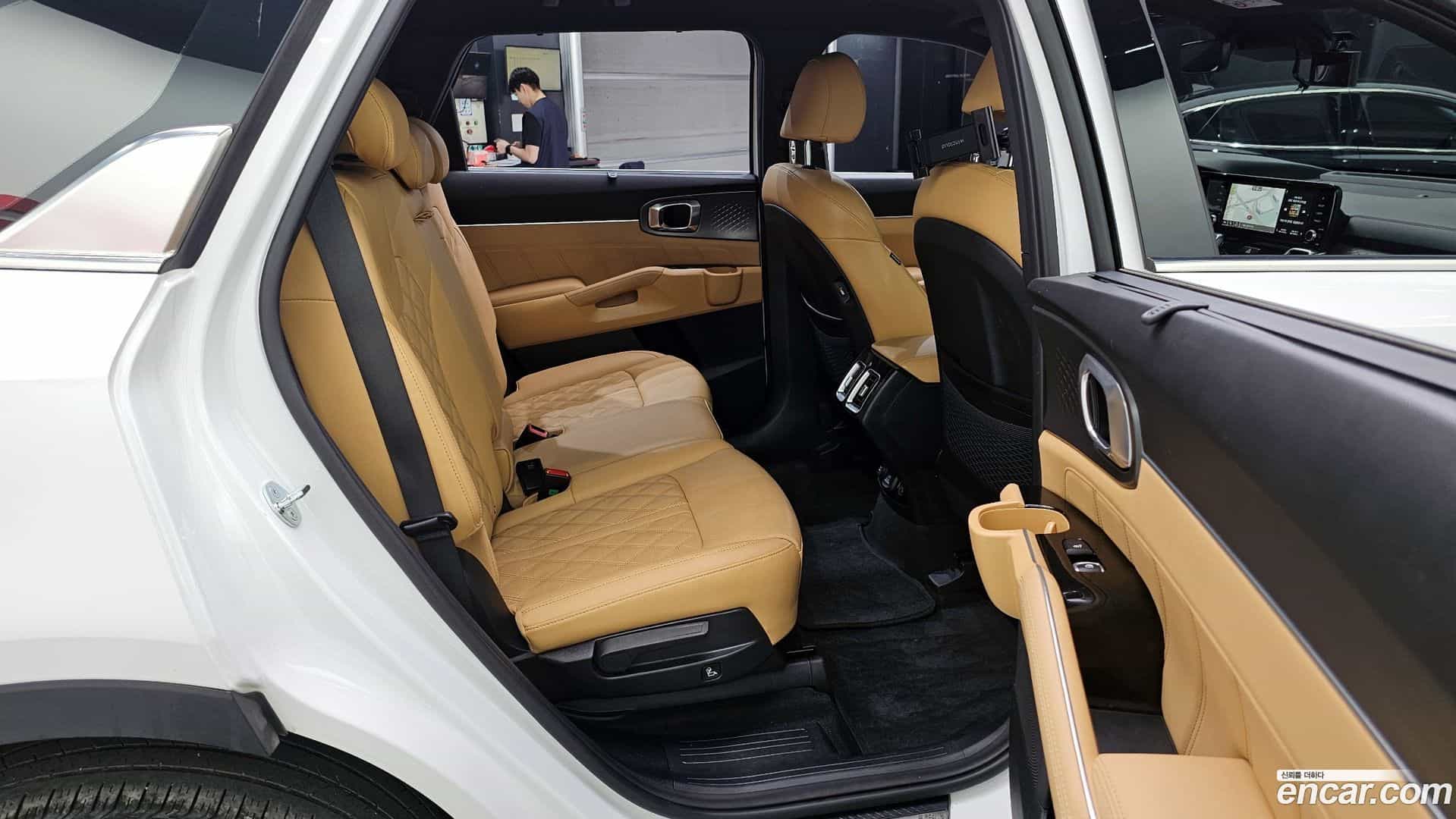 Sorento Kia 2023.0-OPTION-016
