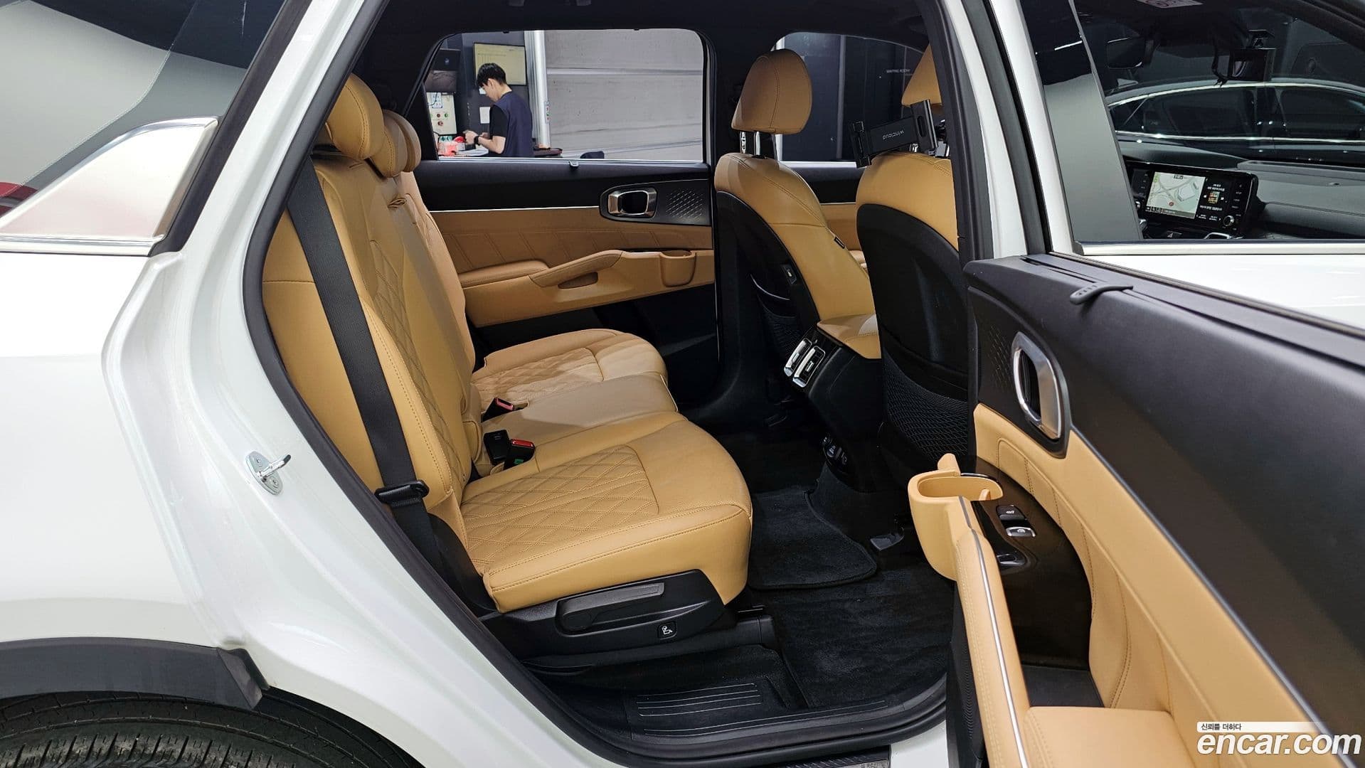 Main__Slider__Photo:Sorento Kia 2023.0-11
