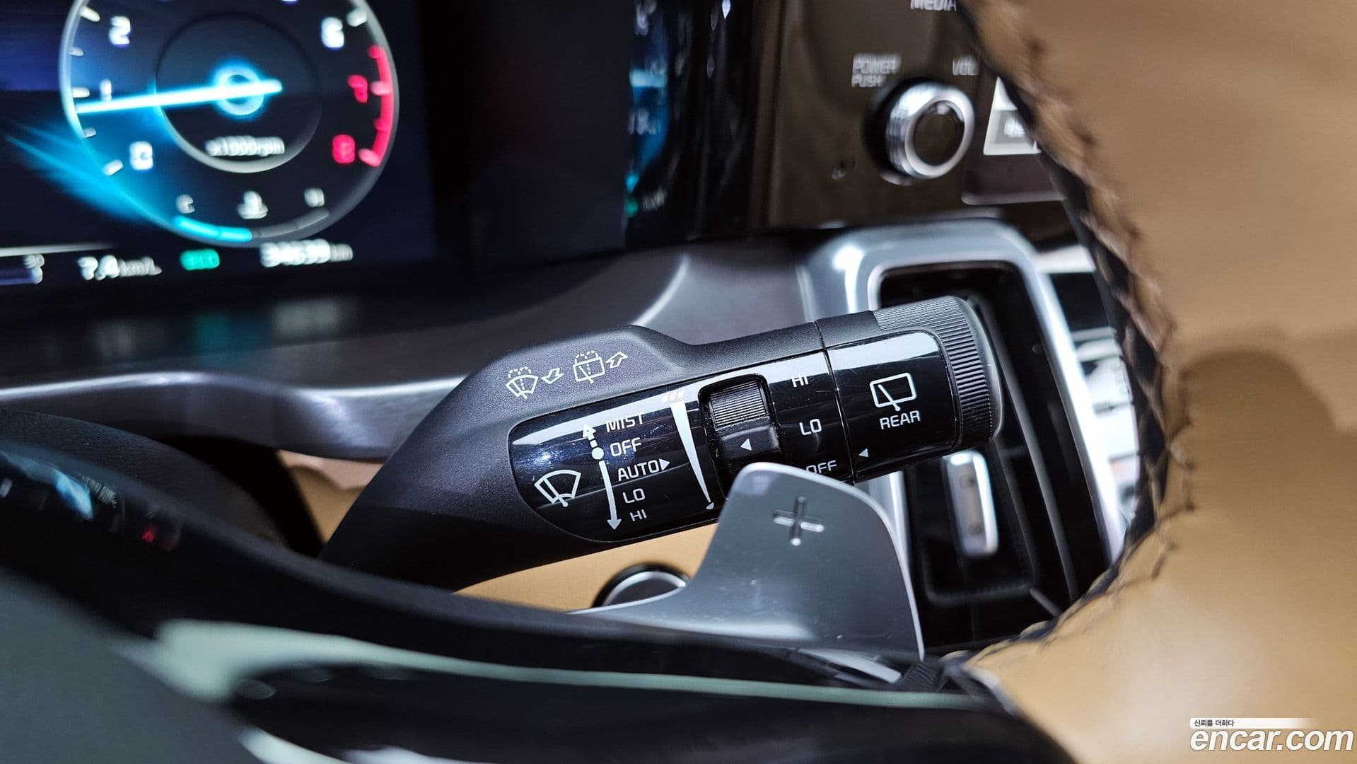 Main__Slider__Photo:Sorento Kia 2023.0-26
