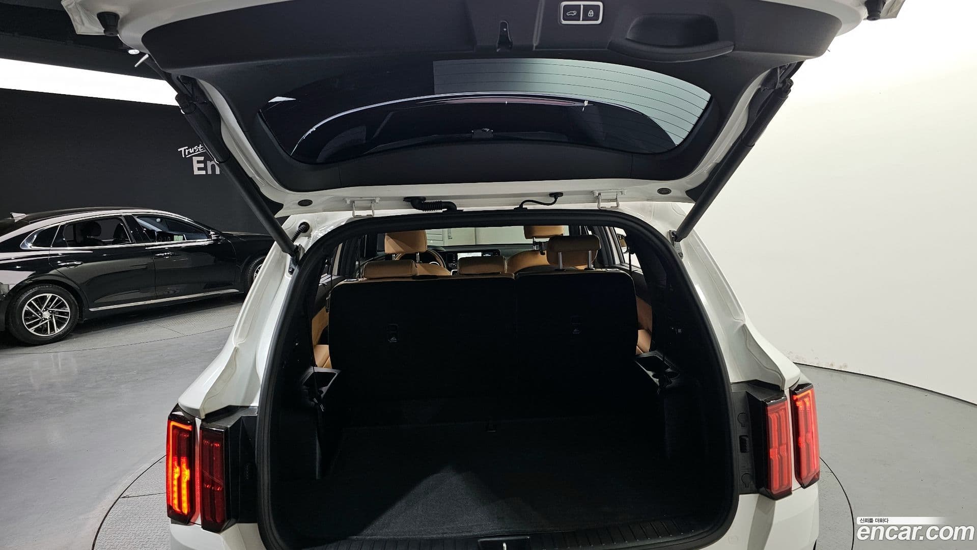 Main__Slider__Photo:Sorento Kia 2023.0-32
