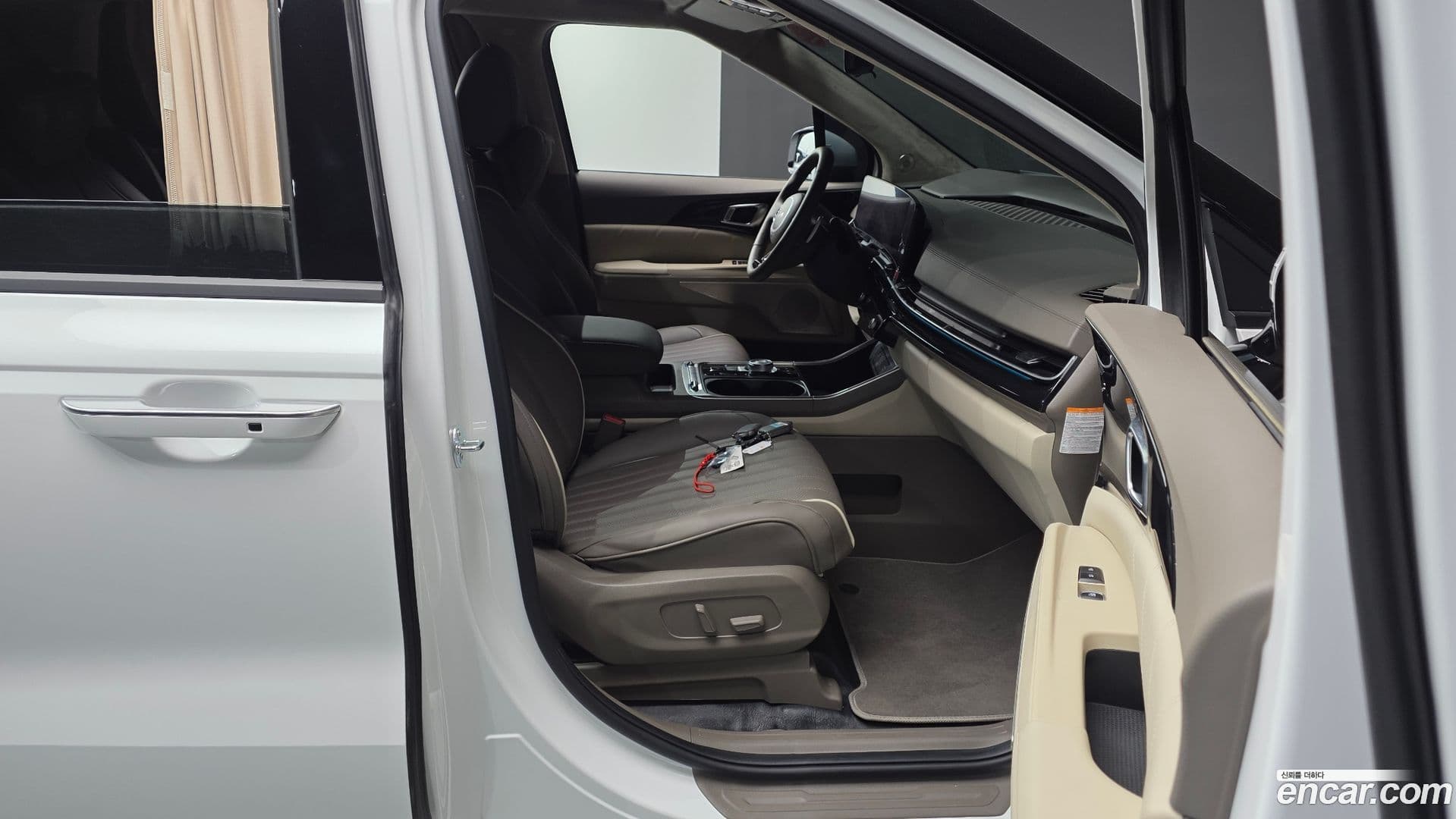 Main__Slider__Photo:Canival Kia 2024.4-25