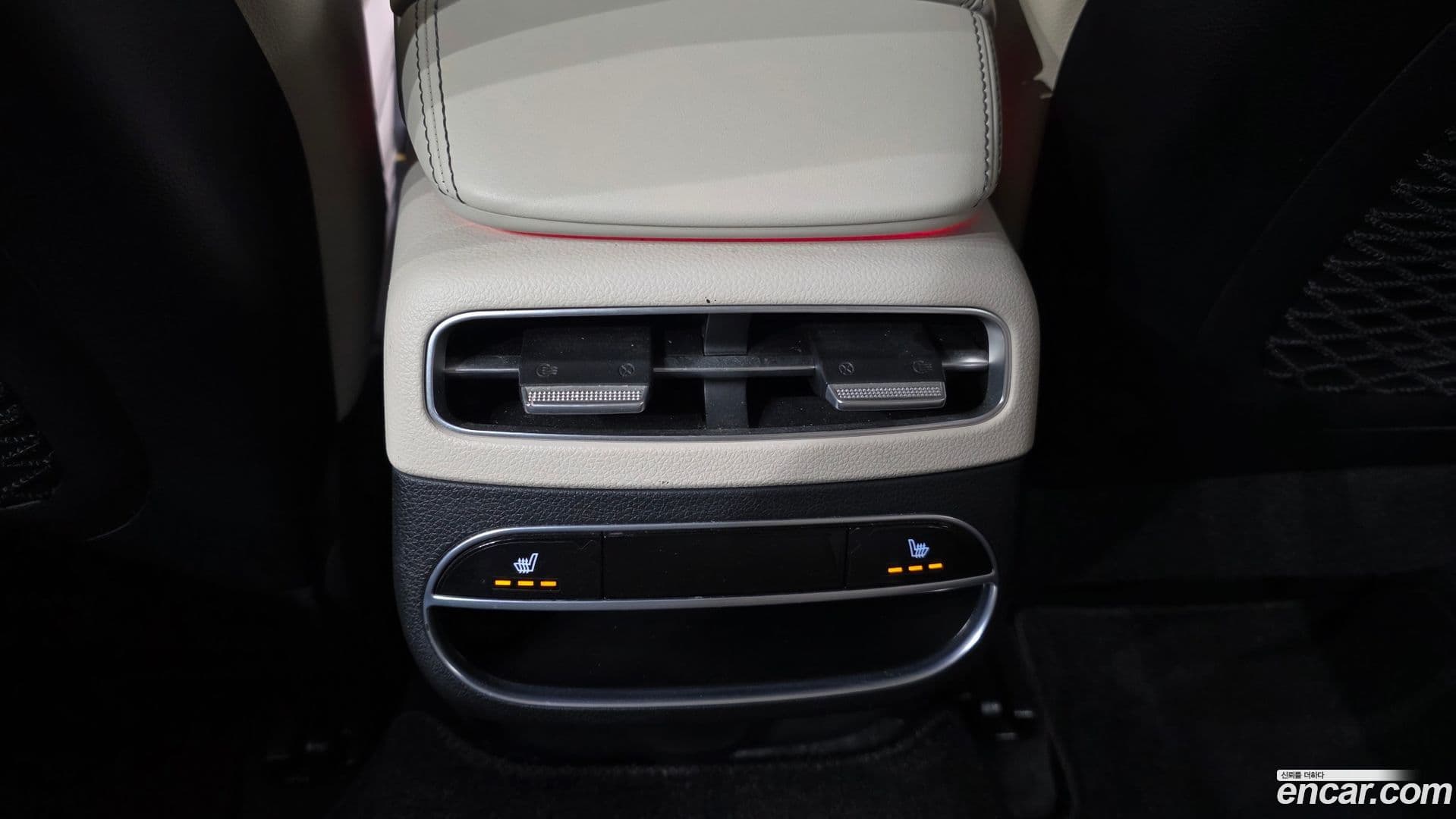 Main__Slider__Photo:GV70 Genesis 2021.2-18