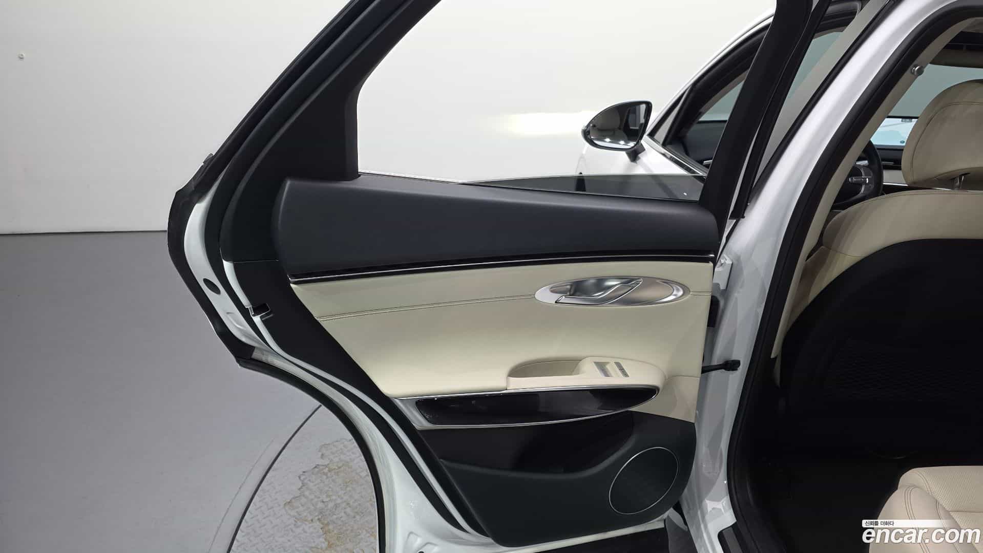 GV70 Genesis 2021.2-INNER-035
