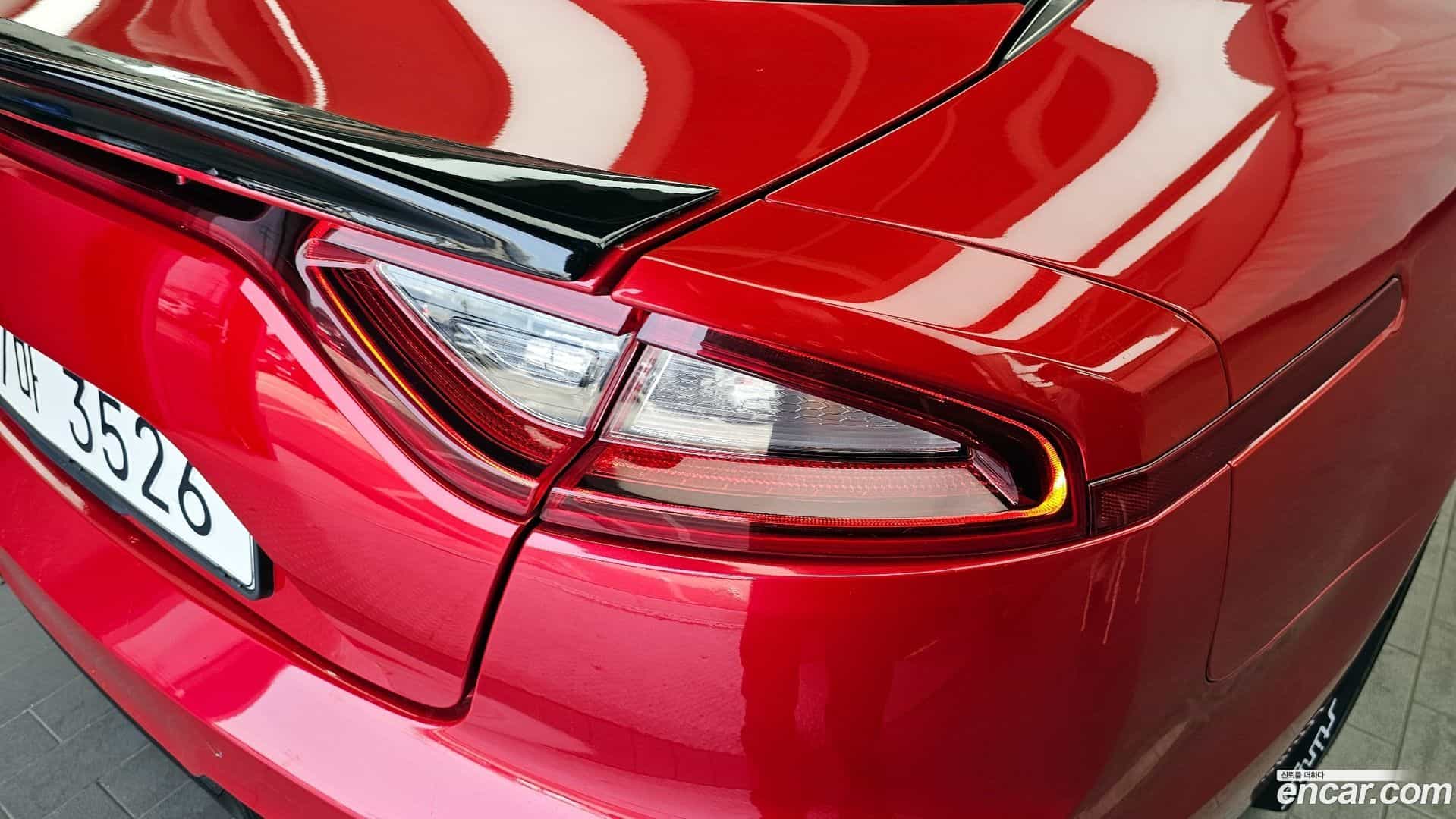 Stinger Kia 2017.10-OUTER-033