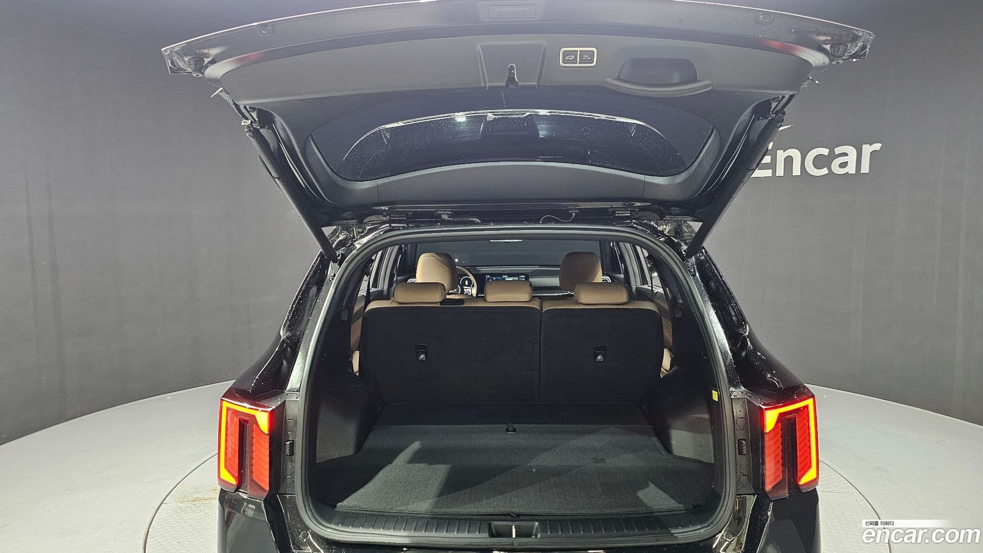 Main__Slider__Photo:Sorento Kia 2023.11-19