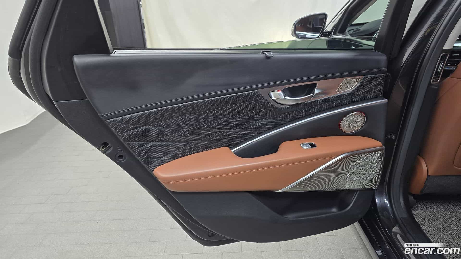 K9 Kia 2018.5-INNER-035