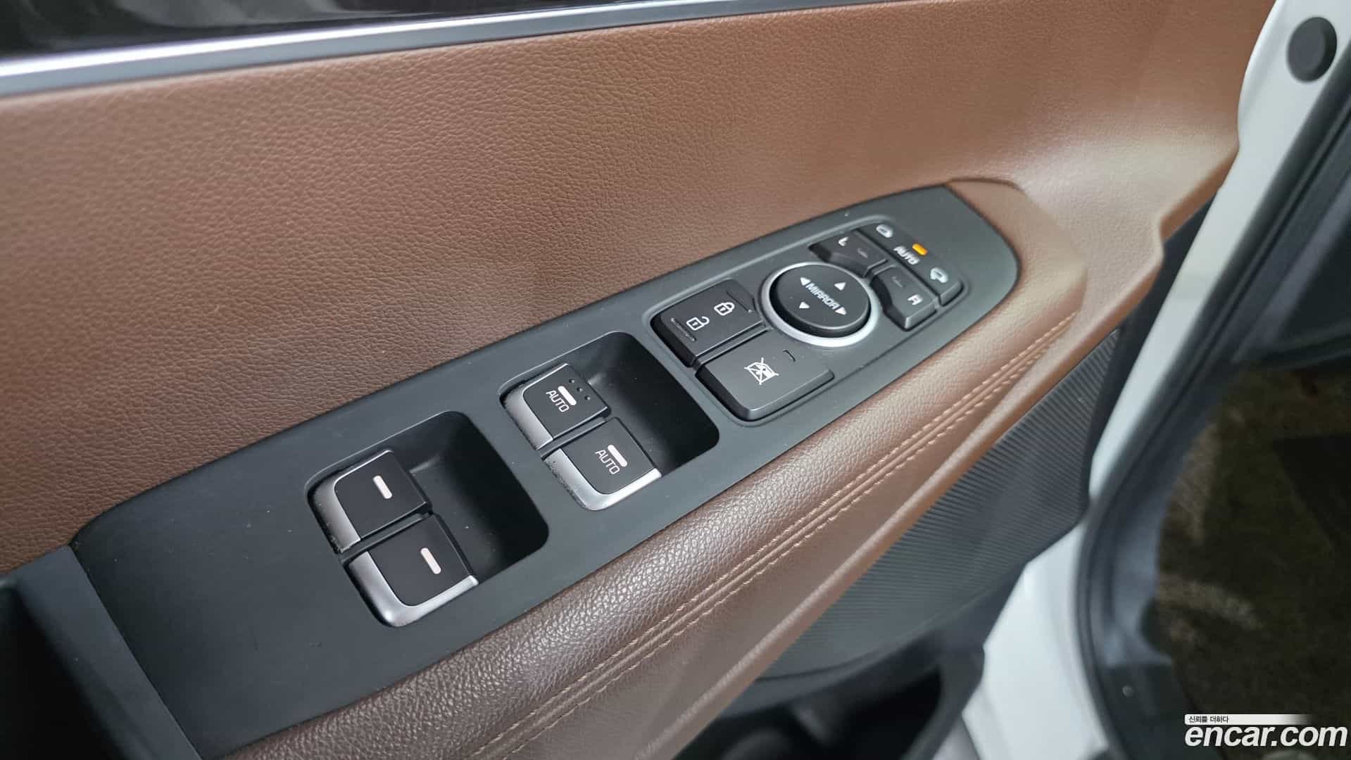 Sorento Kia 2016.3-OPTION-017
