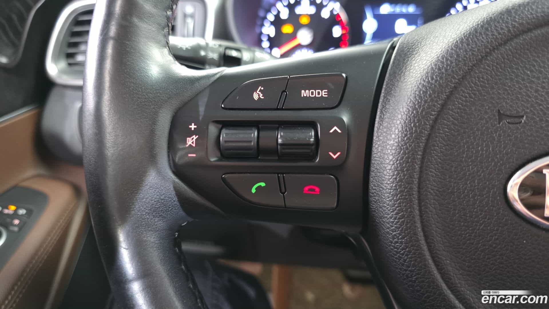 Sorento Kia 2016.3-OPTION-044