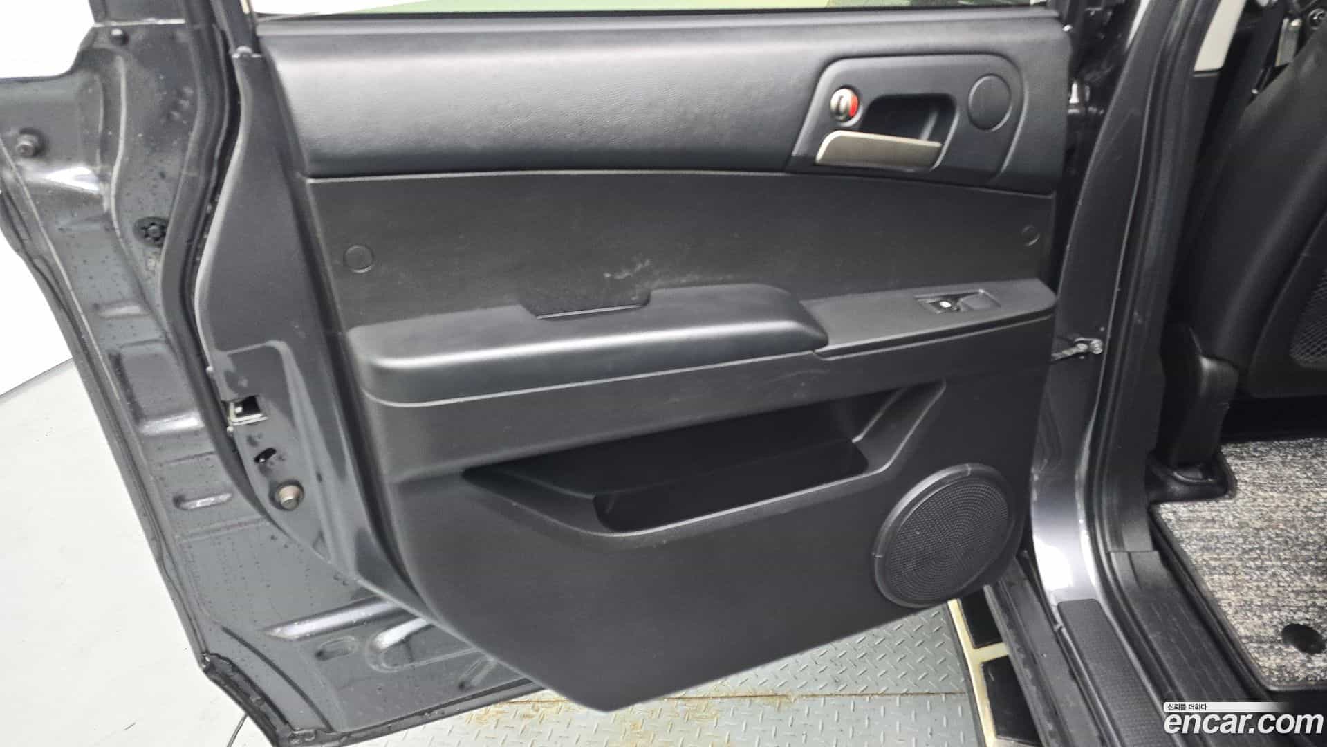 KORANDO KG Mobility 2017.1-INNER-035