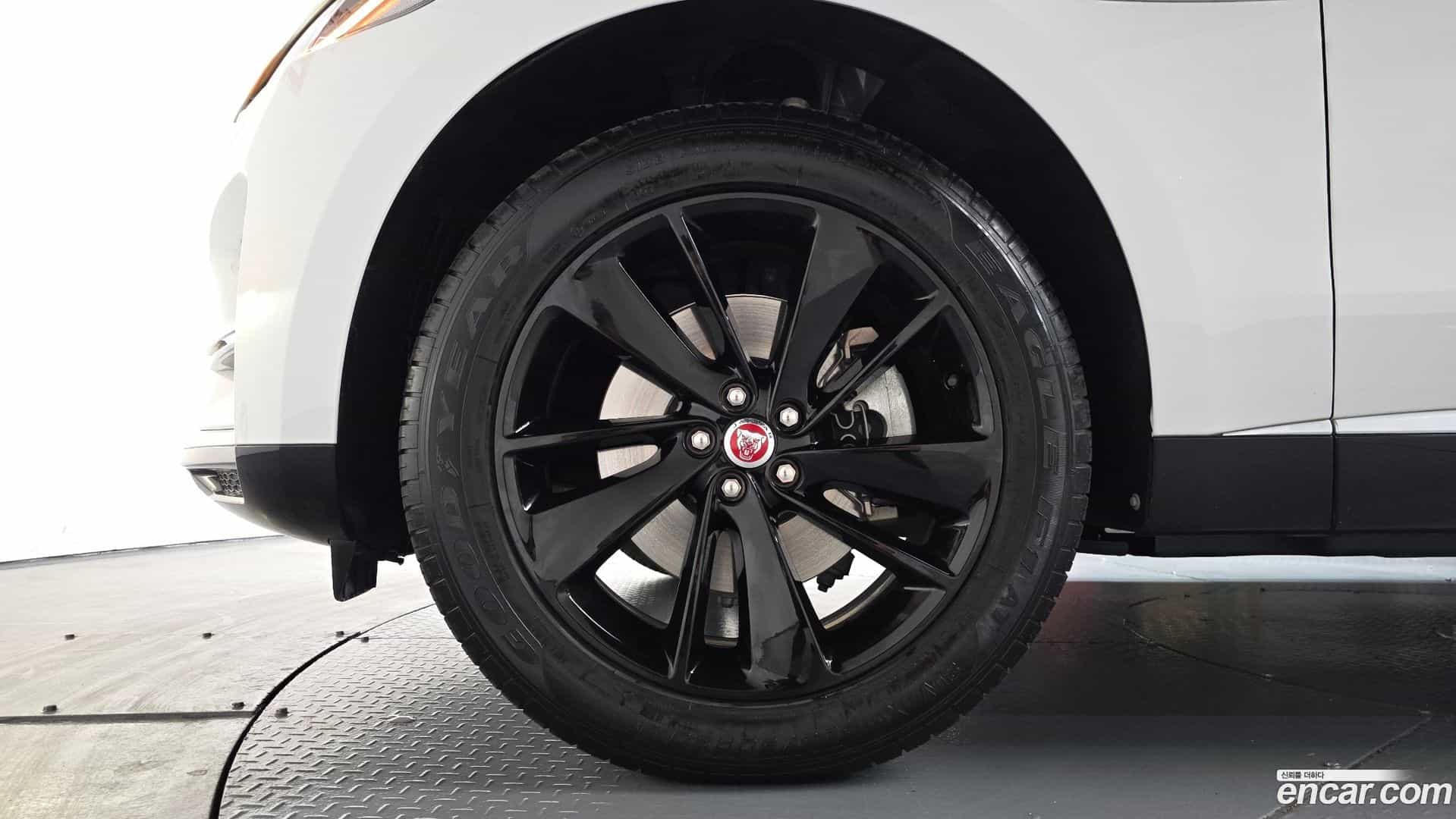 F-PACE Jaguar 2022.8-OUTER-005