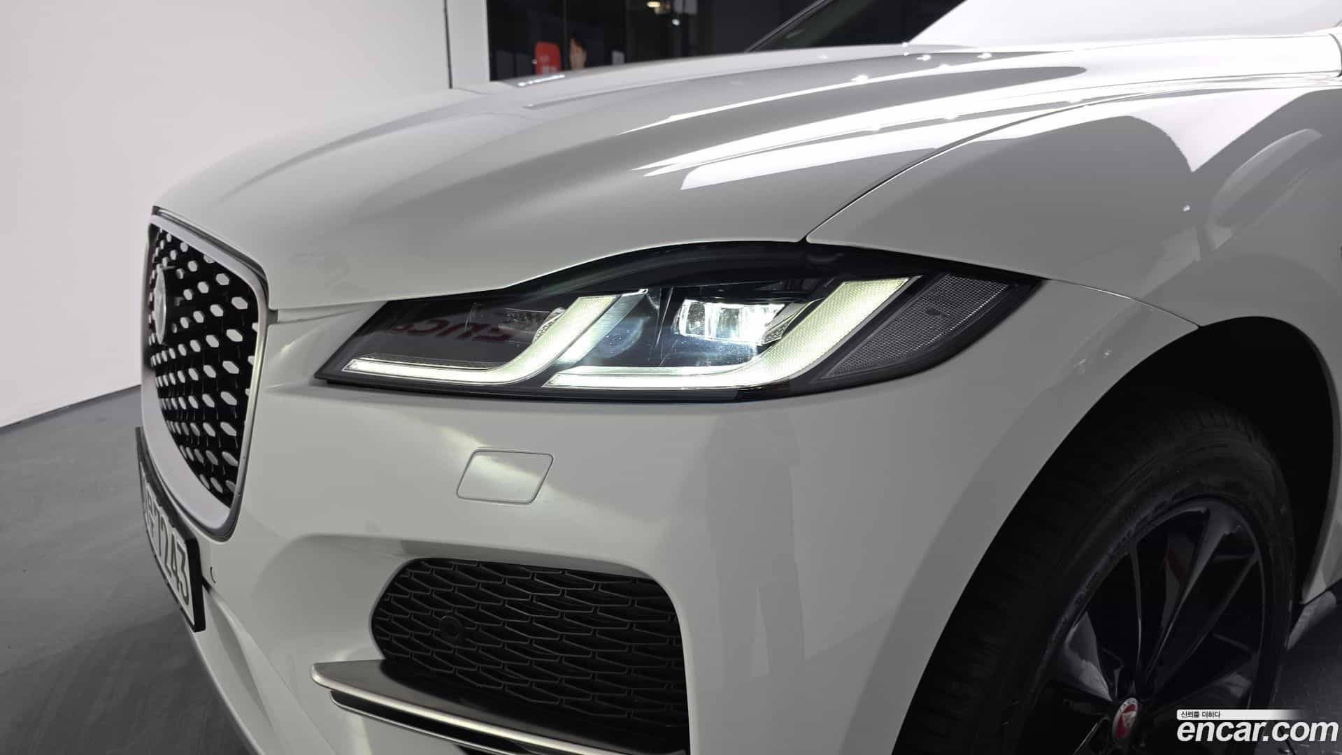 F-PACE Jaguar 2022.8-OUTER-032