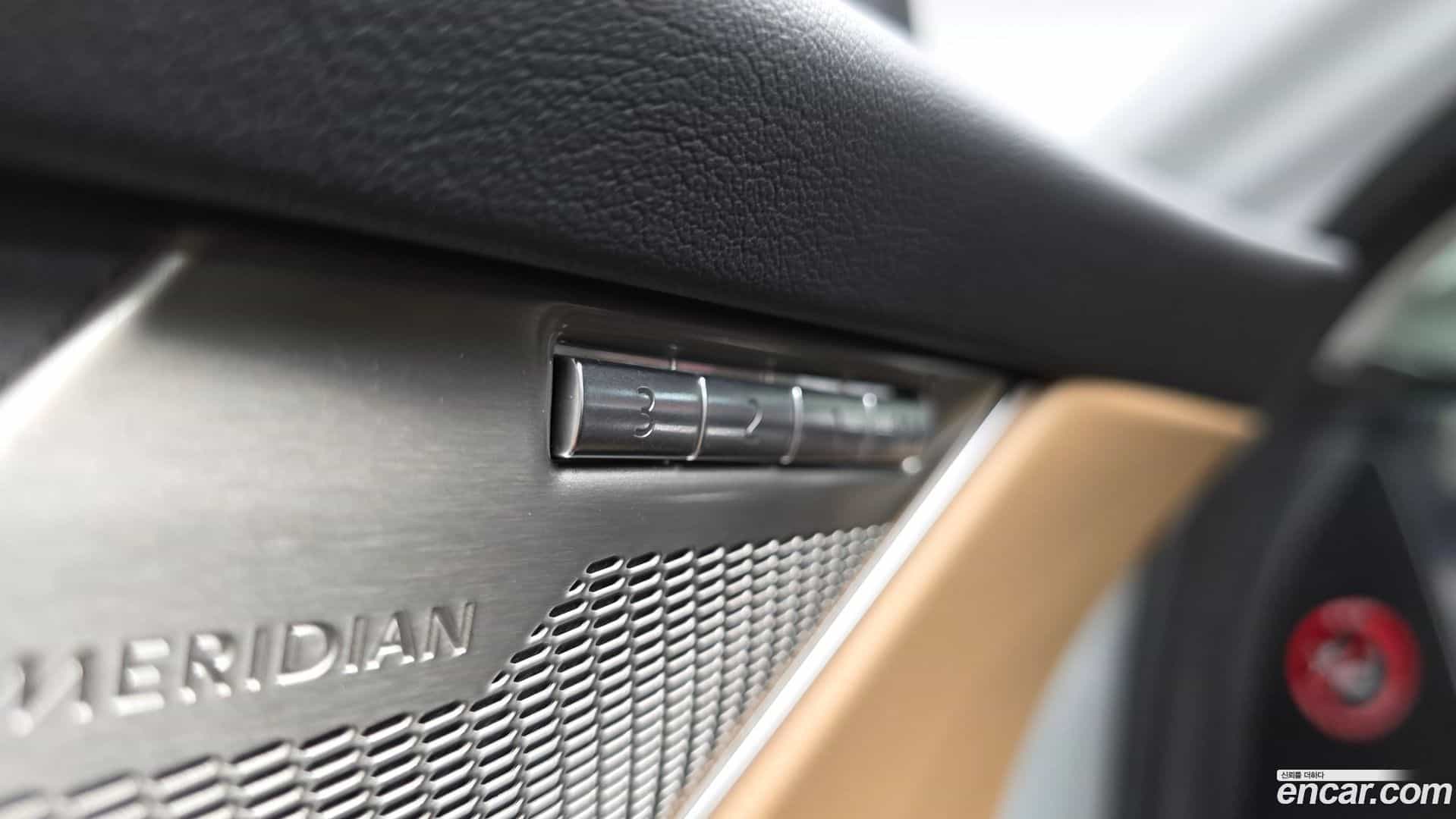 F-PACE Jaguar 2022.8-OPTION-044