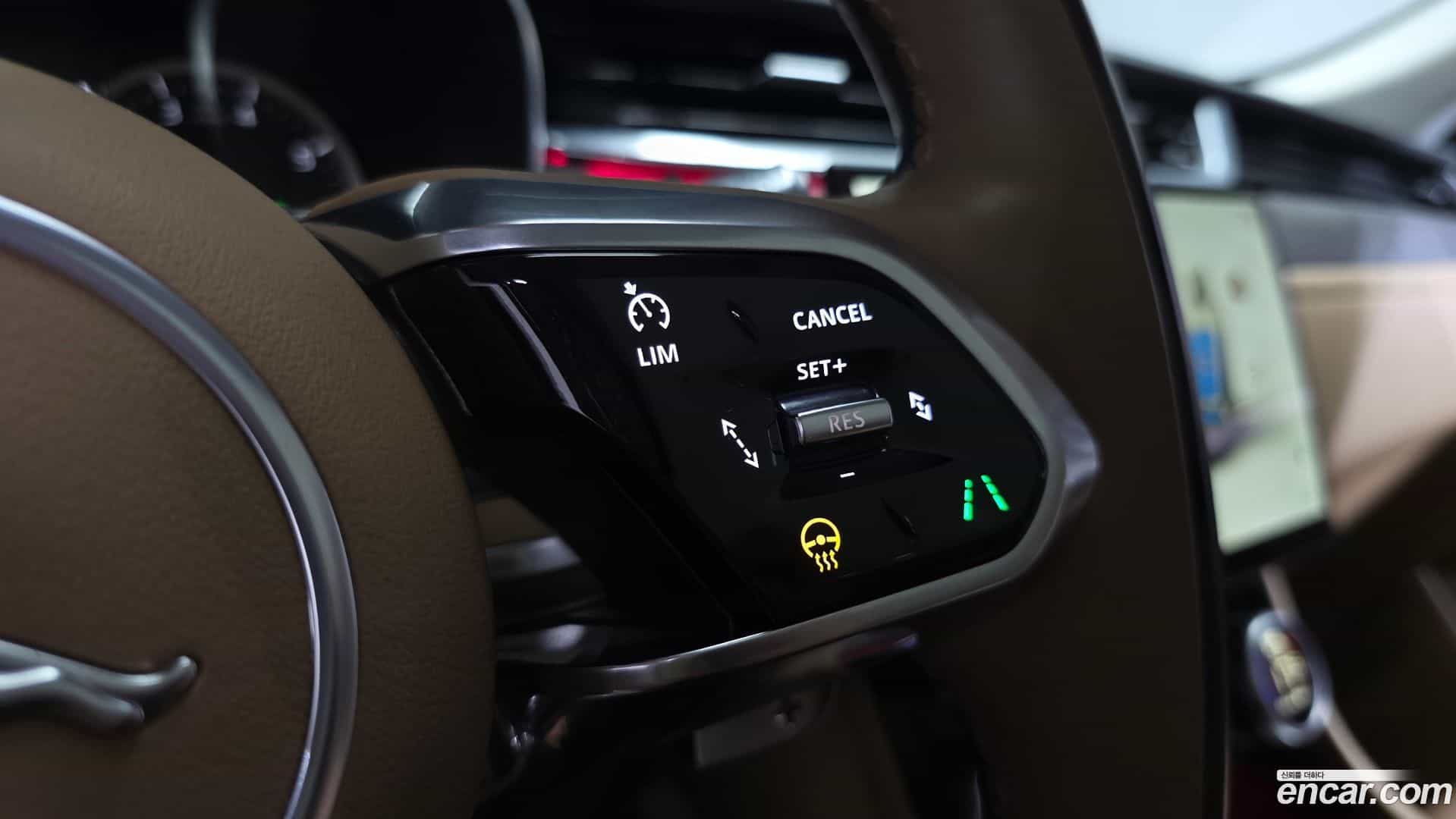 F-PACE Jaguar 2022.8-OPTION-045
