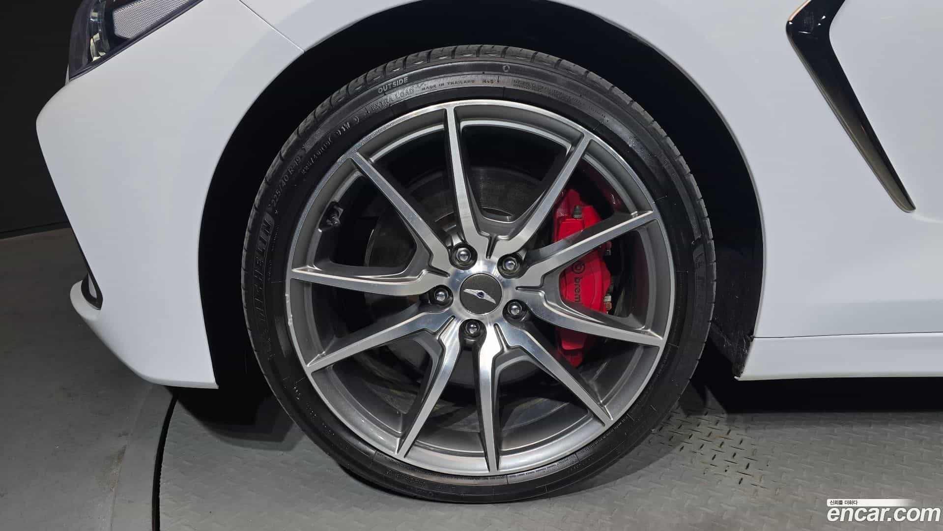 G70 Genesis 2018.9-OUTER-005