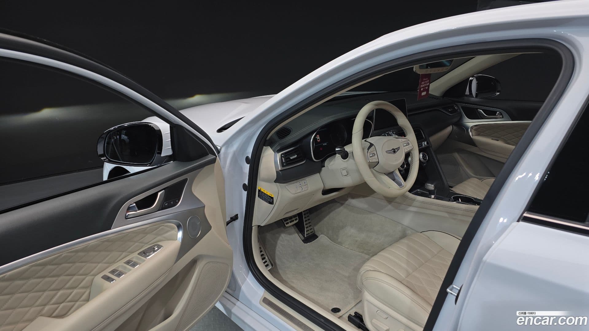 Main__Slider__Photo:G70 Genesis 2018.9-9
