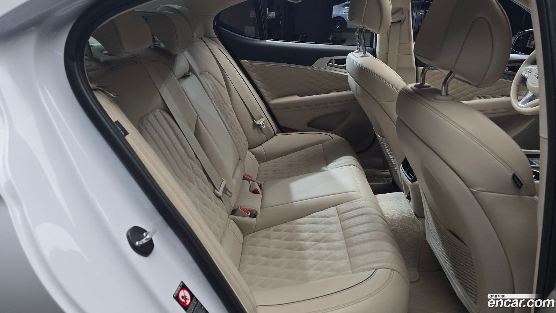 Main__Slider__Photo:G70 Genesis 2018.9-11