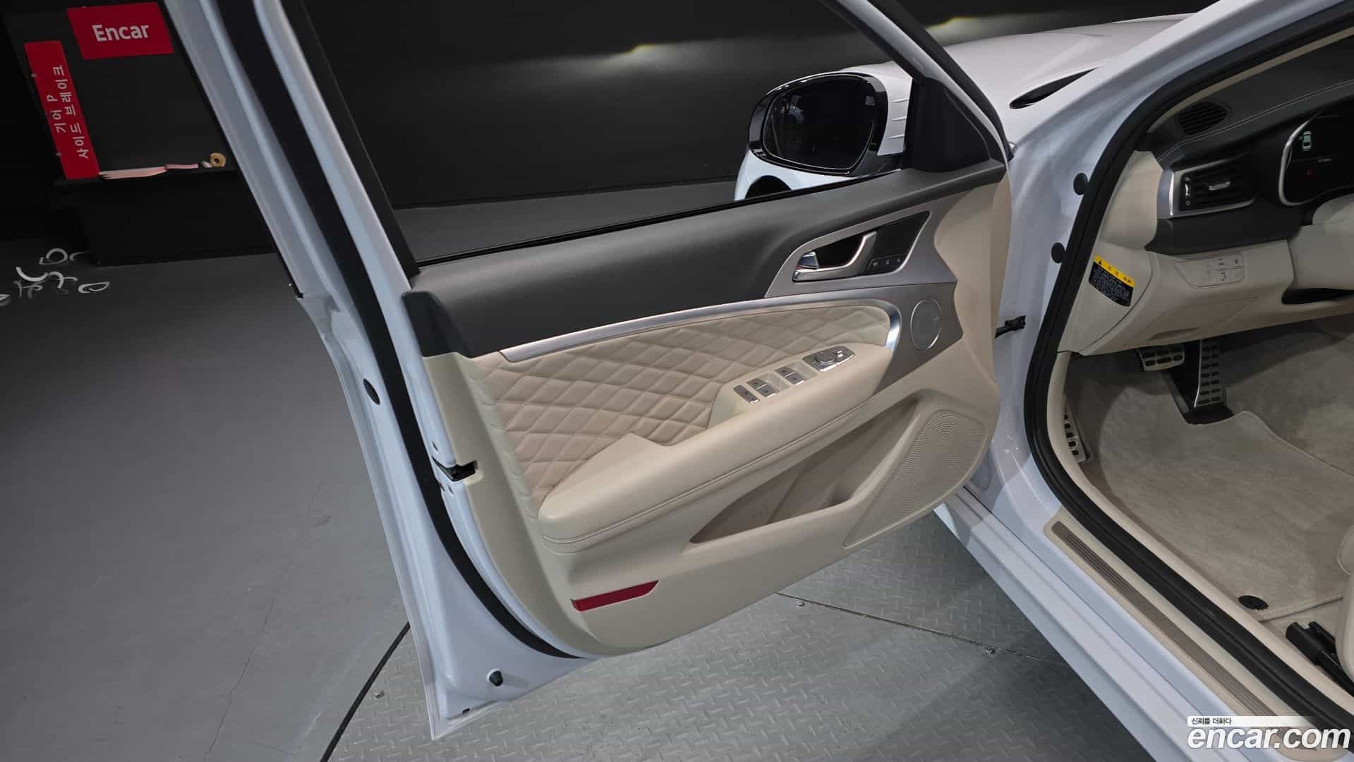 G70 Genesis 2018.9-INNER-034
