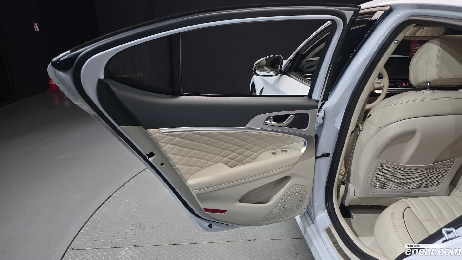 G70 Genesis 2018.9-INNER-035