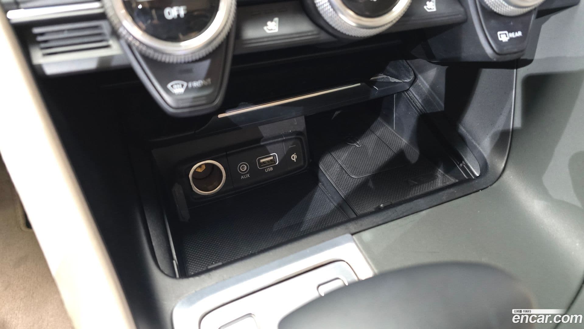 Main__Slider__Photo:G70 Genesis 2018.9-30