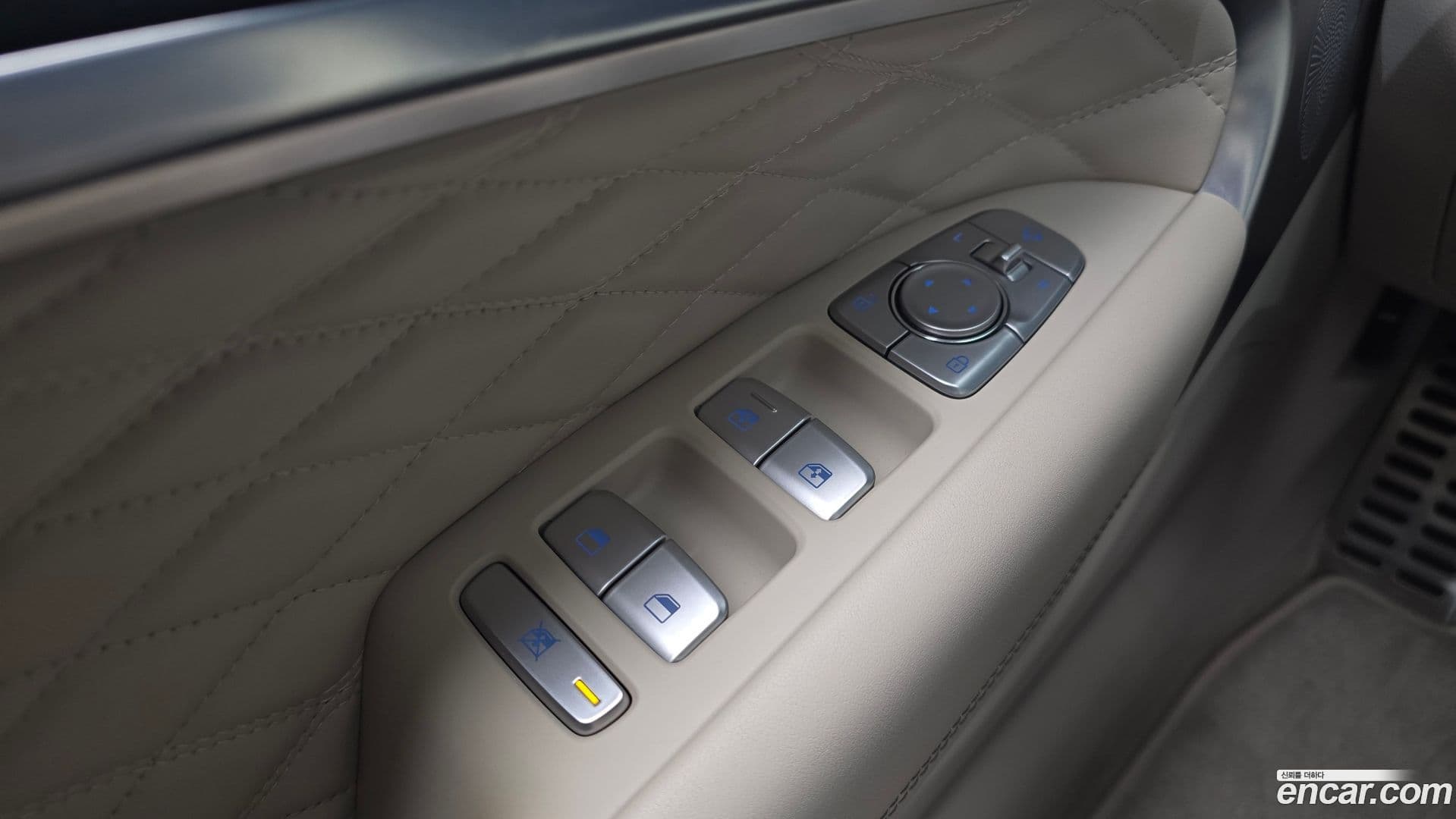 Main__Slider__Photo:G70 Genesis 2018.9-37
