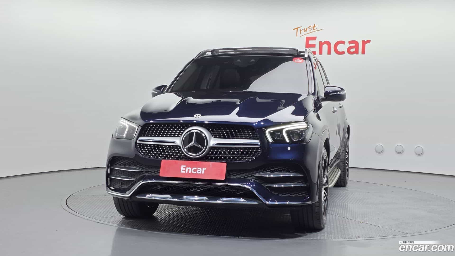 GLE-Class Mercedes-Benz 2022.2-OUTER-003